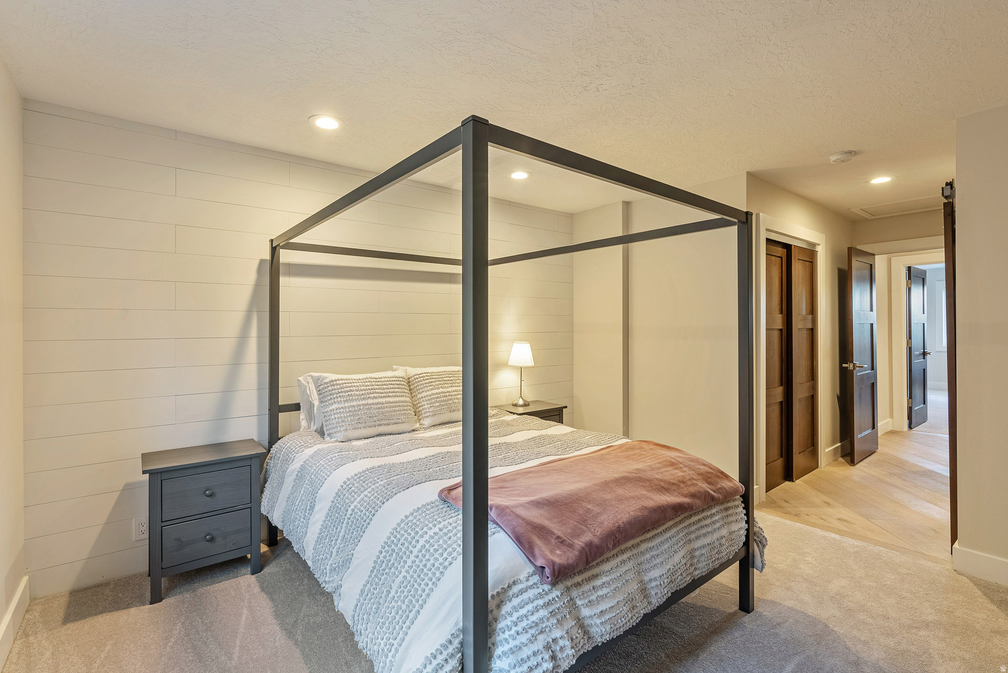 ECKER HILL - Residential