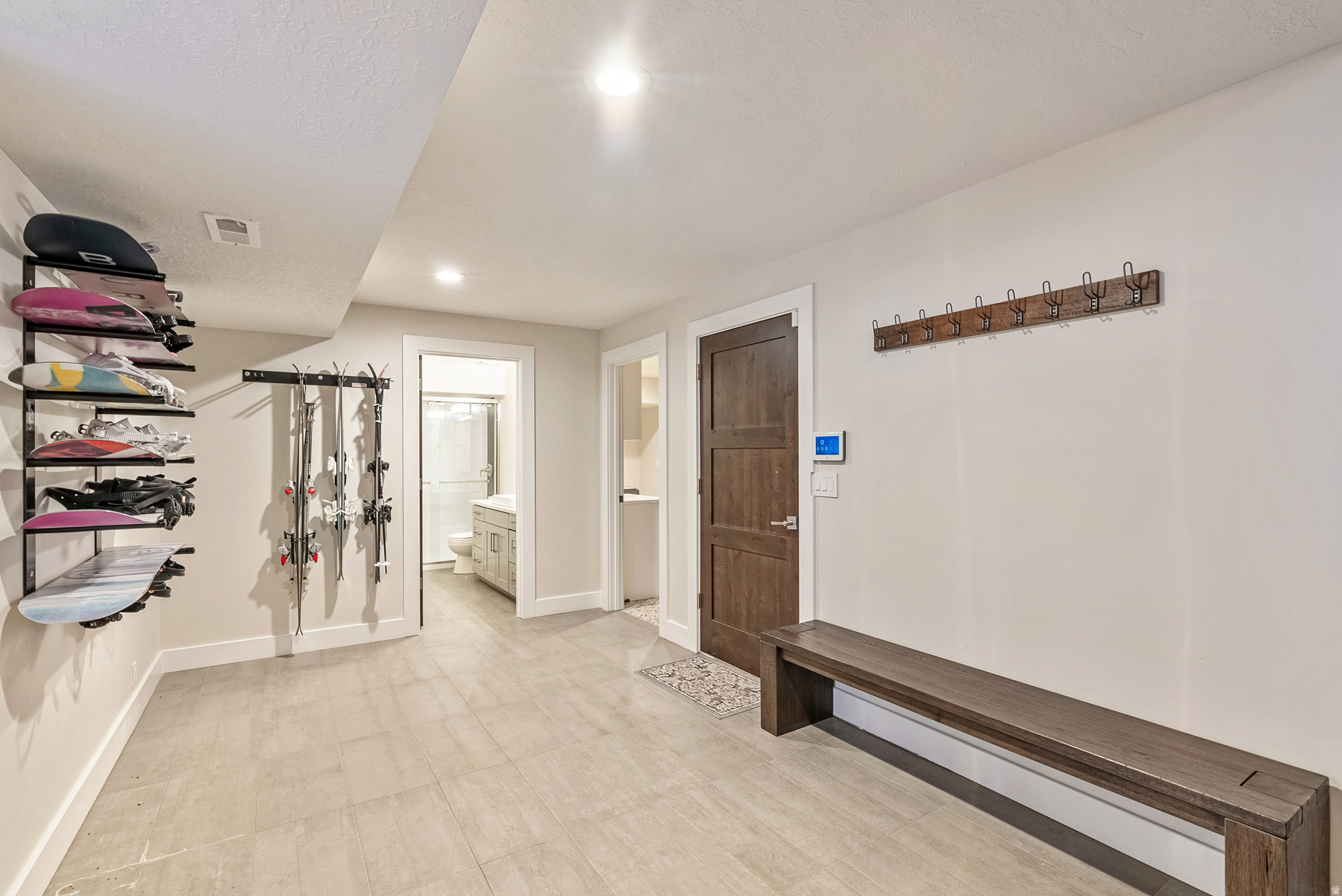 ECKER HILL - Residential