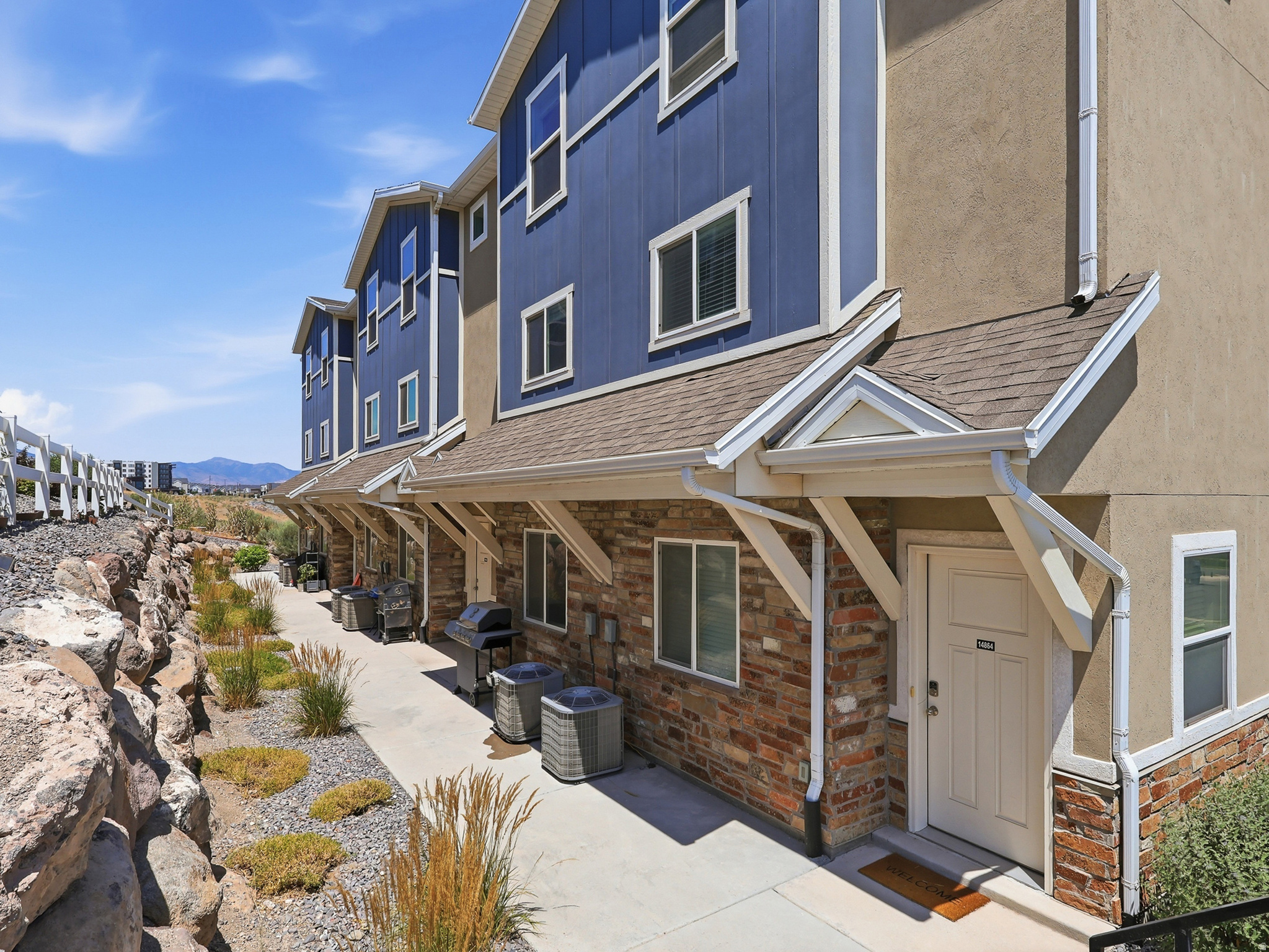 VILLAGE - Residential