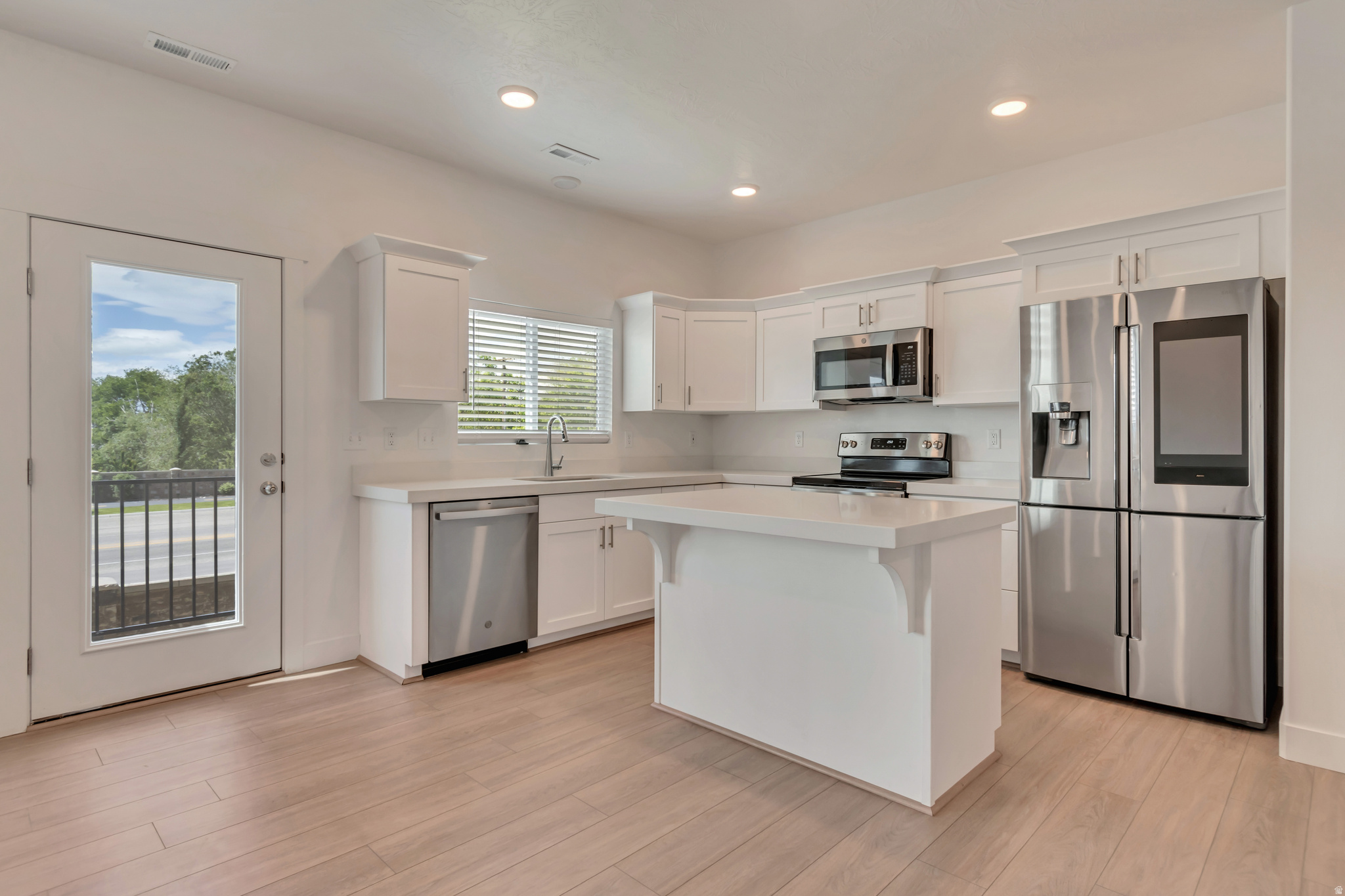 RIDGE - Residential