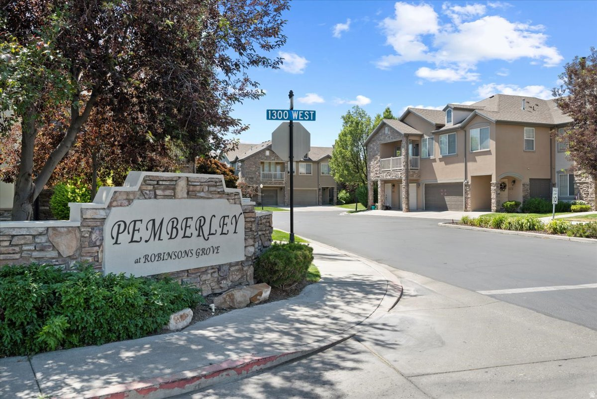 PEMBERLEY @ ROBINSONS GROVE CONDO - Residential