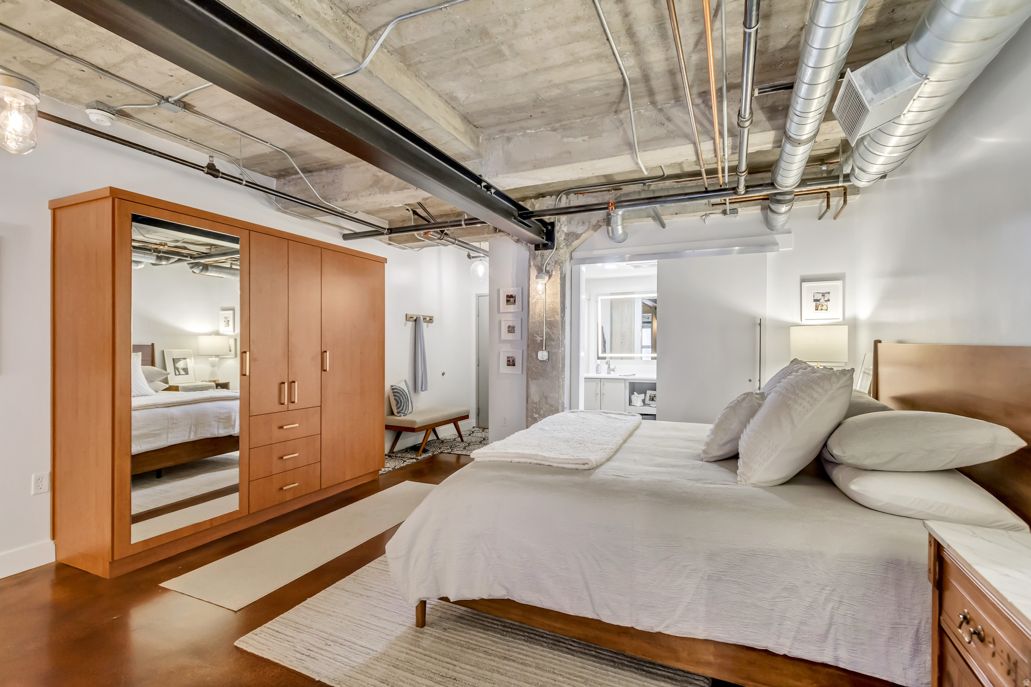 WESTGATE LOFTS - Residential