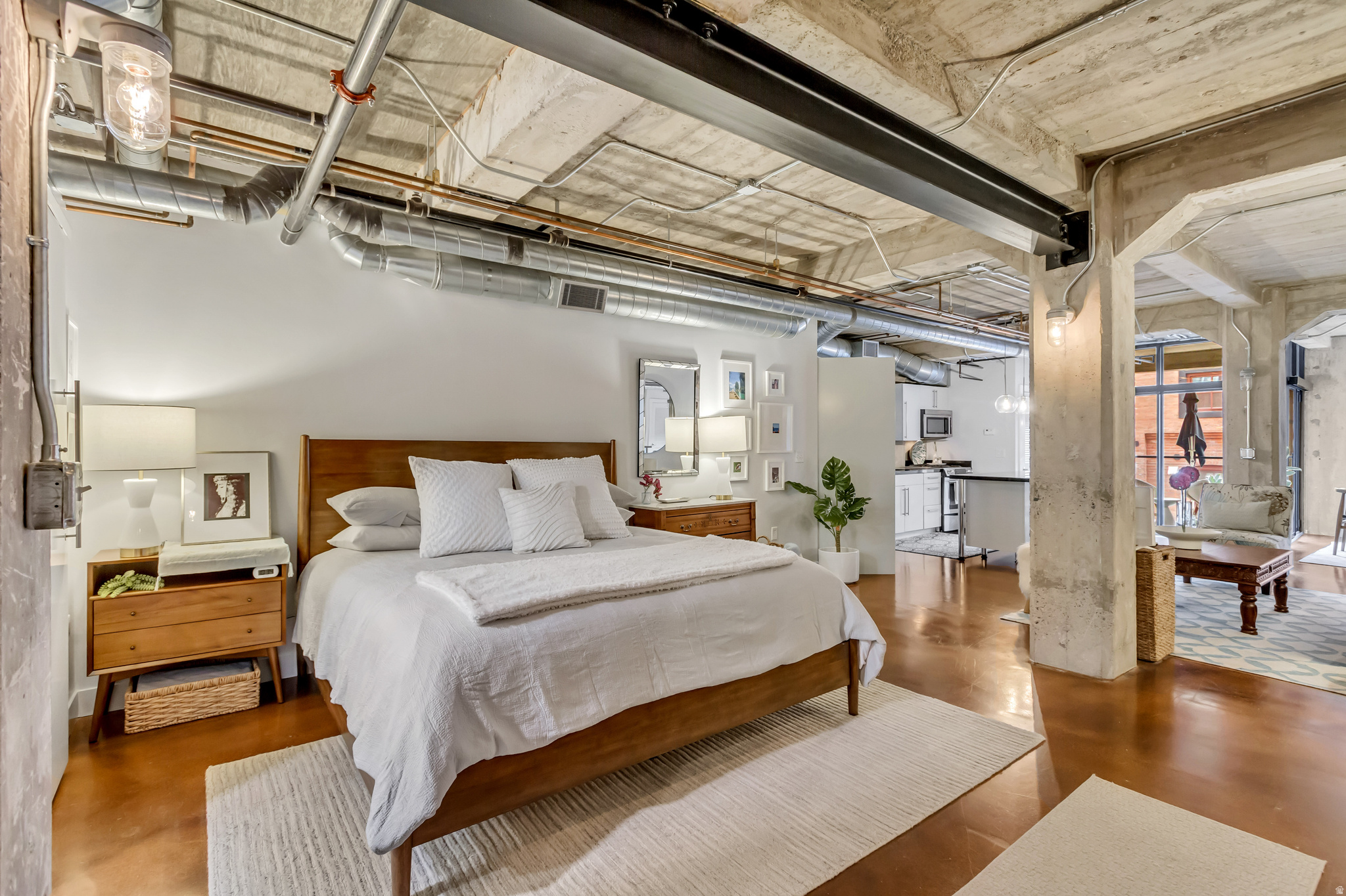WESTGATE LOFTS - Residential