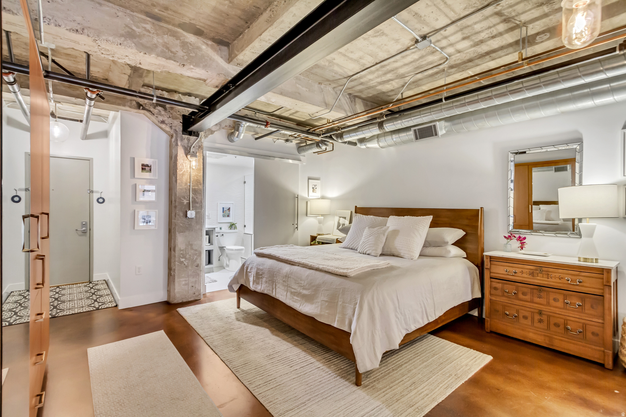 WESTGATE LOFTS - Residential