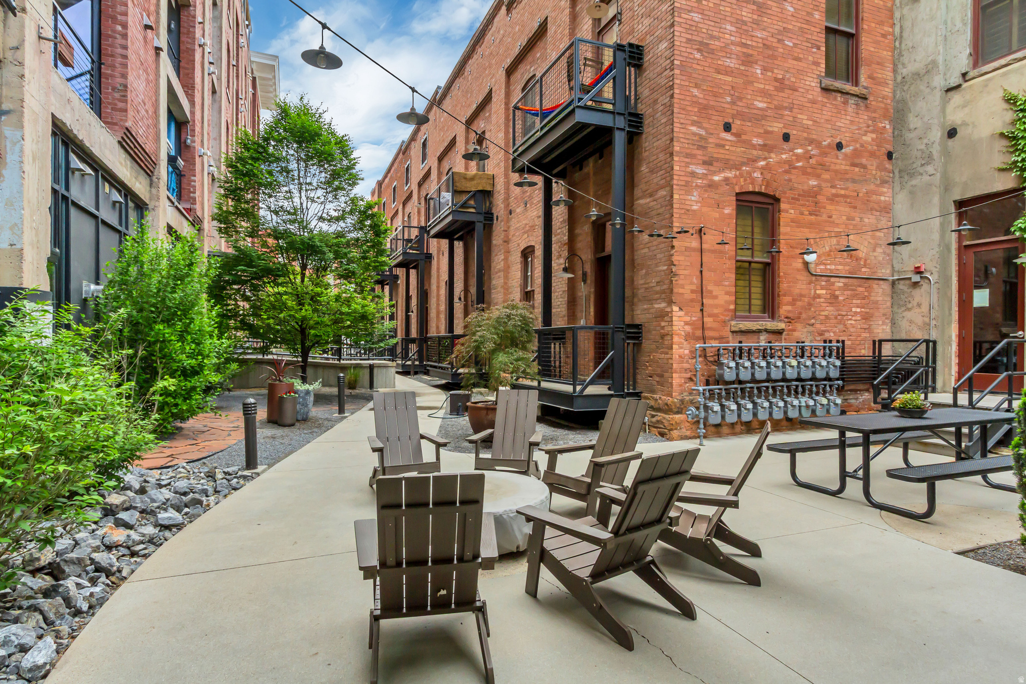 WESTGATE LOFTS - Residential