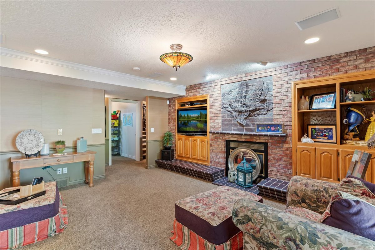 FAIRWAY COVE - Residential