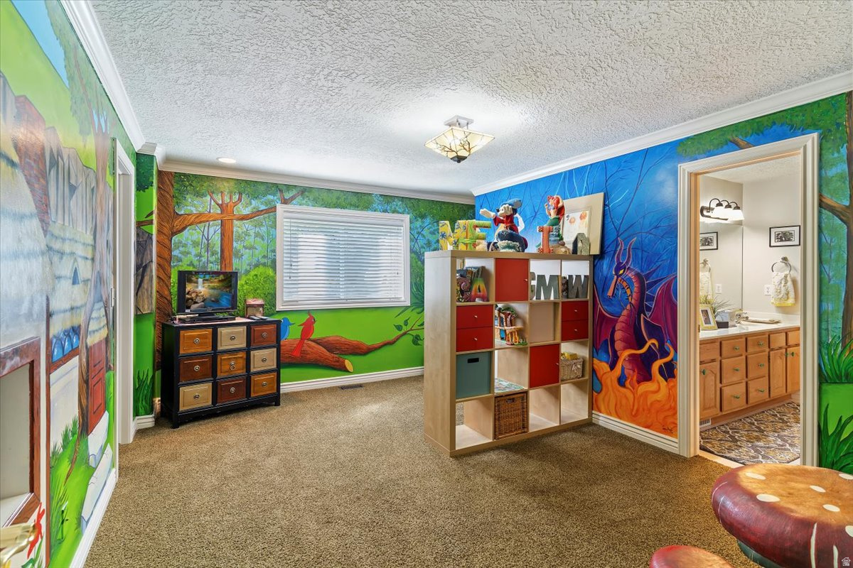 FAIRWAY COVE - Residential