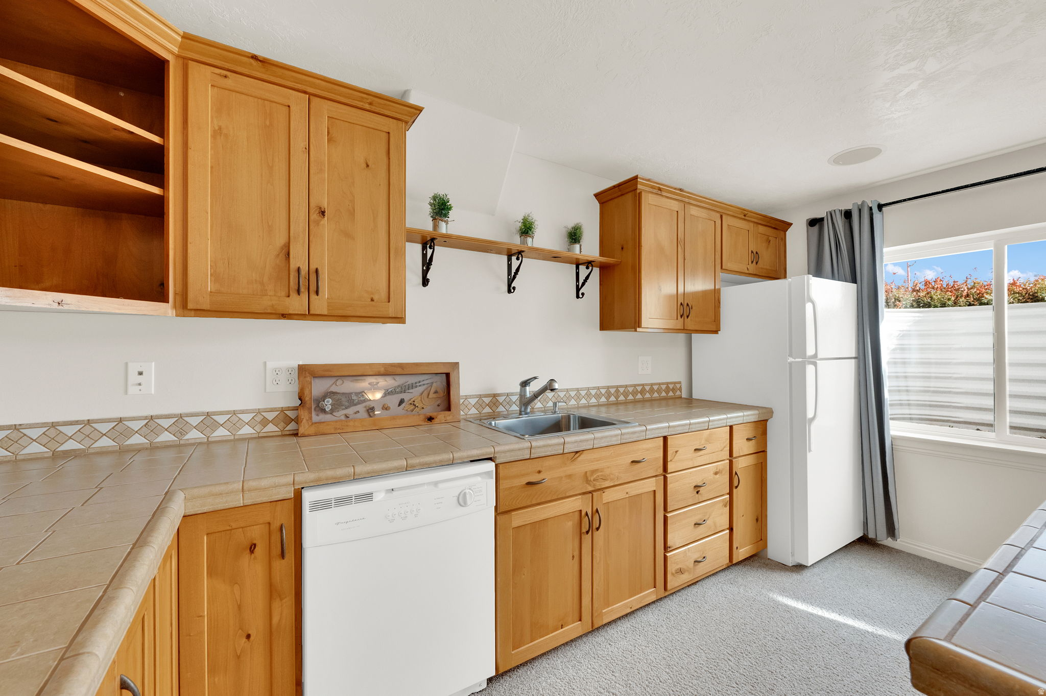 FOX DEN ESTATES - Residential