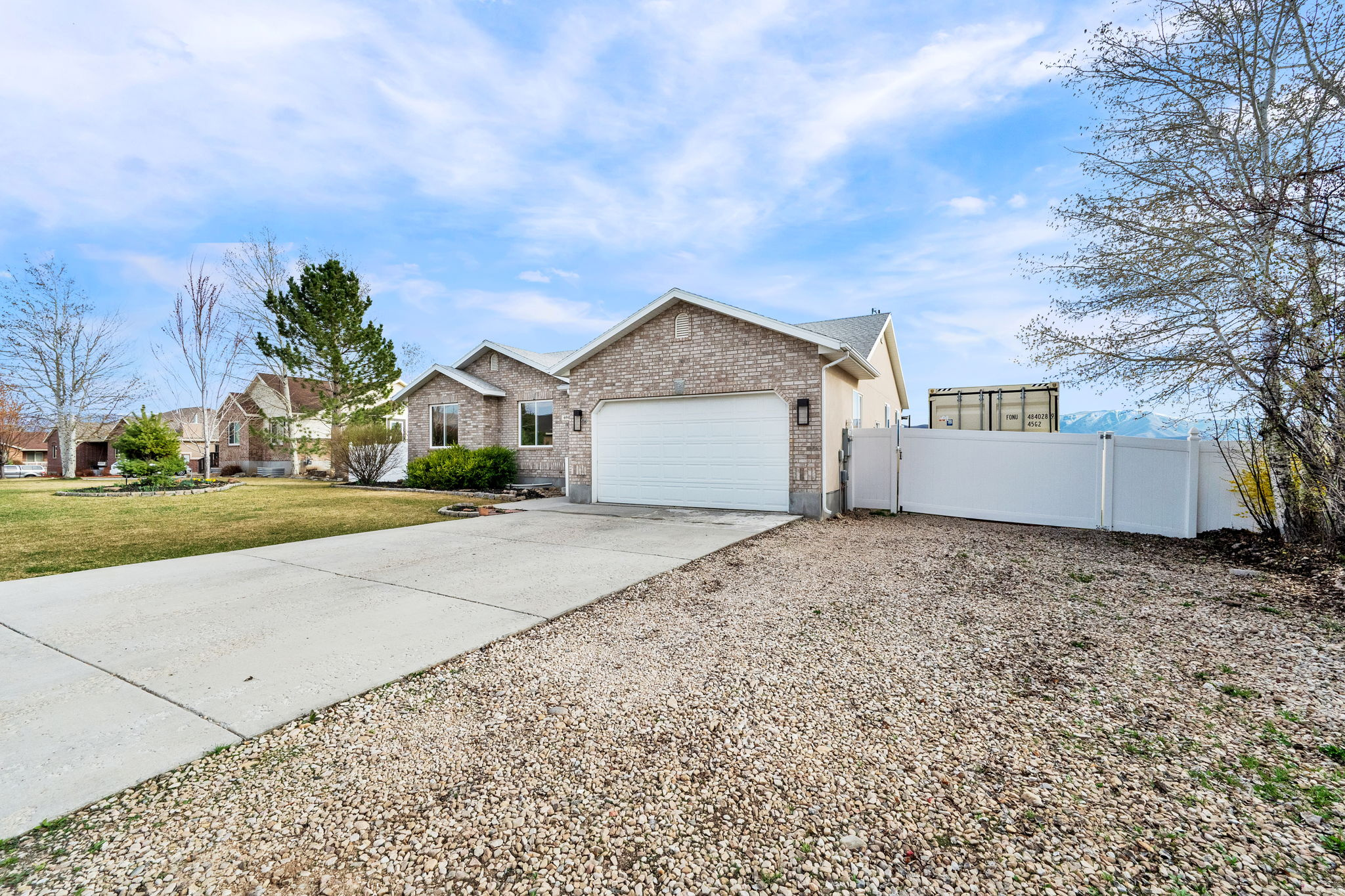 ~~MOVTIVATED SELLER~~Well-maintained Midway home offering space for all, views and a potential for a MIL or walk out basement.  3,200 square feet with 5 bedrooms, 3 bathrooms and a wet bar in the basement.  Enjoy the evening BBQing on your deck with impeccable mountain views of Mt. Timpanogos or enjoy the morning coffee as the sun rises.  It is beautiful, peaceful and calm.  Enjoy the luxuries of world class fly fishing, wake boarding on either Jordanelle or Deer Creek reservoir.  Mountain biking and world class skiing minutes from your home.  No resort fee, No HOA, no restrictions.