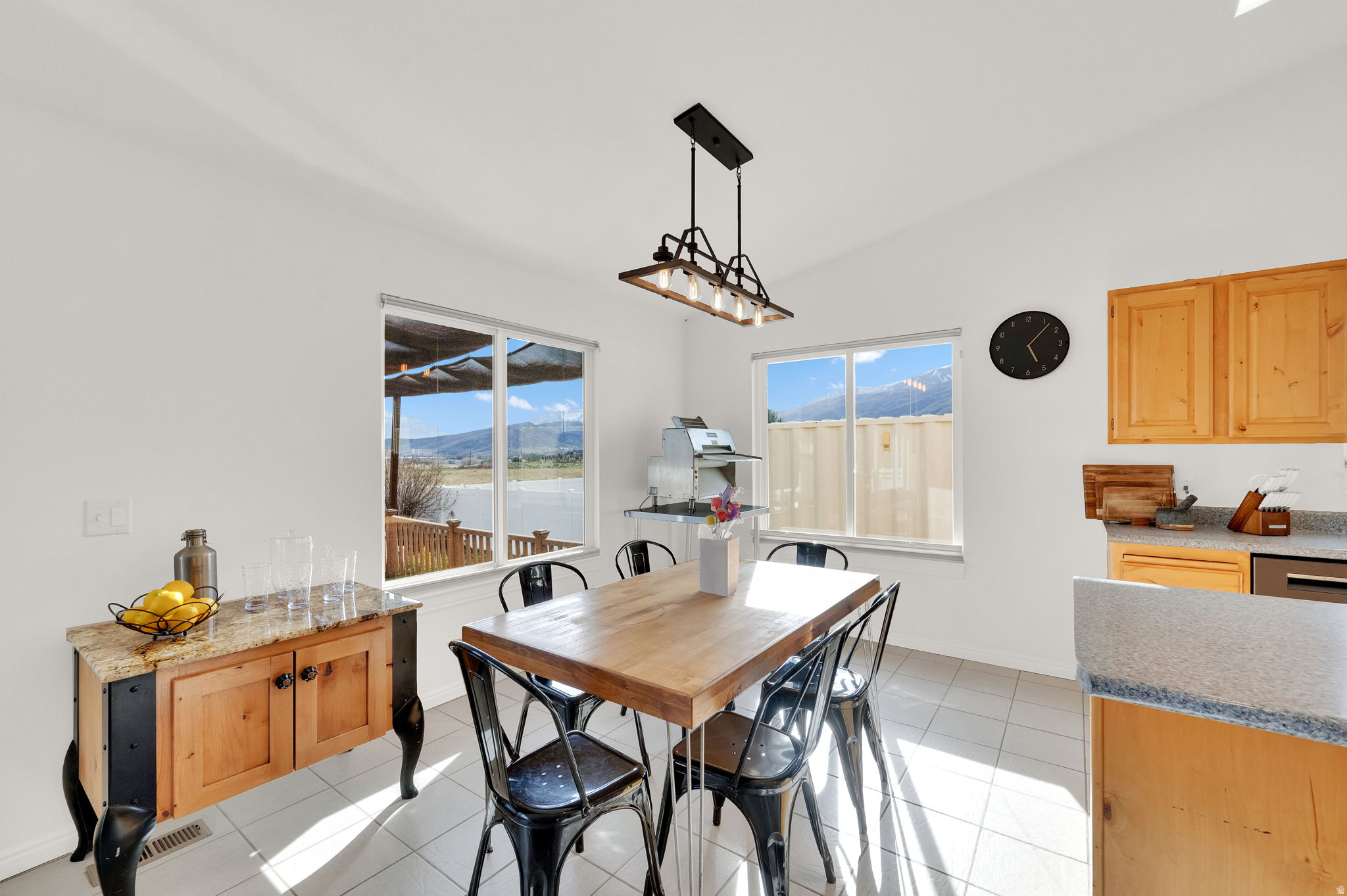 FOX DEN ESTATES - Residential