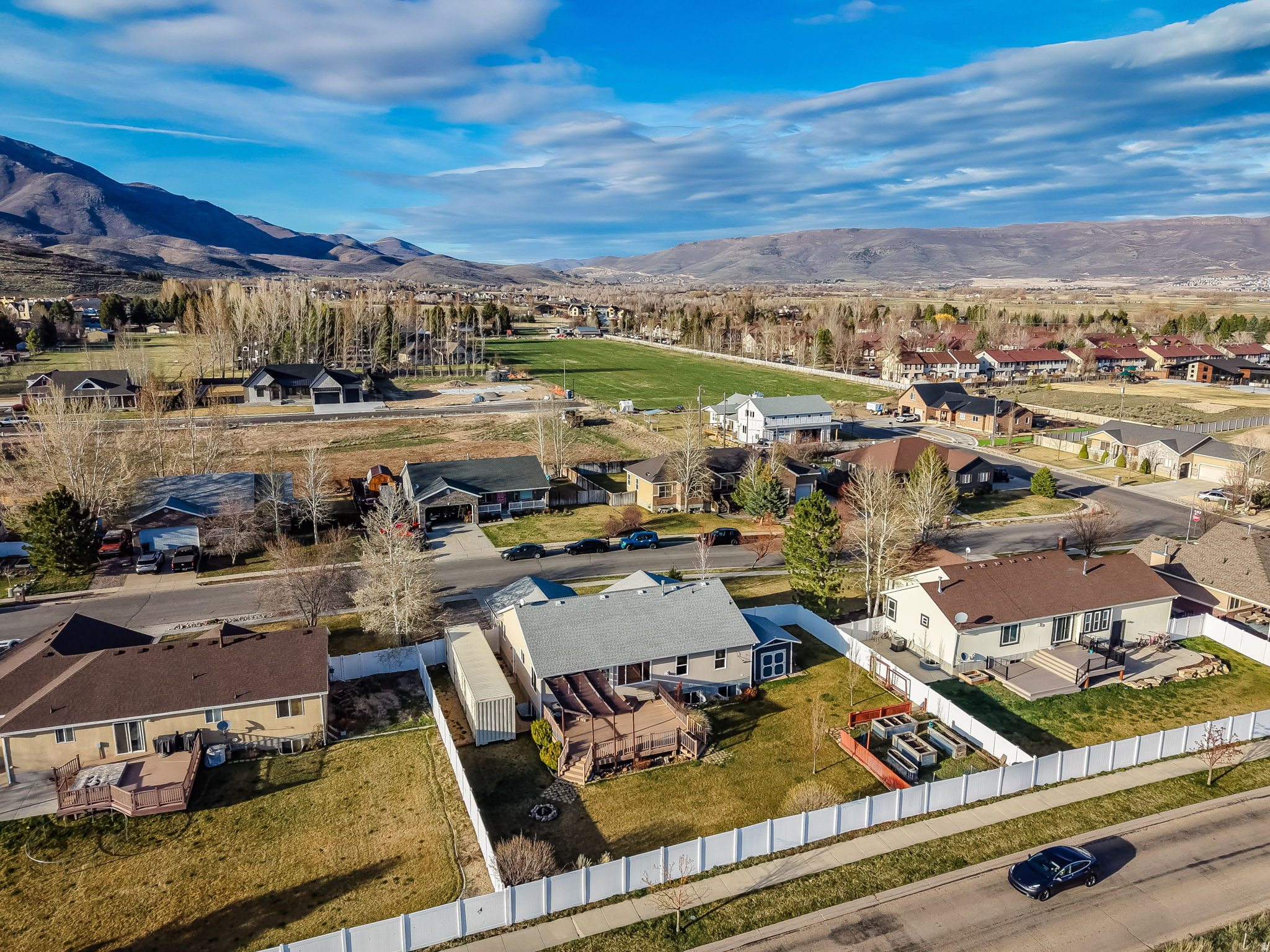 FOX DEN ESTATES - Residential