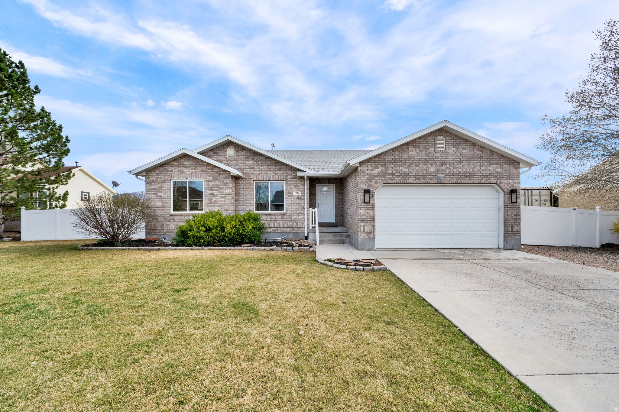 FOX DEN ESTATES - Residential