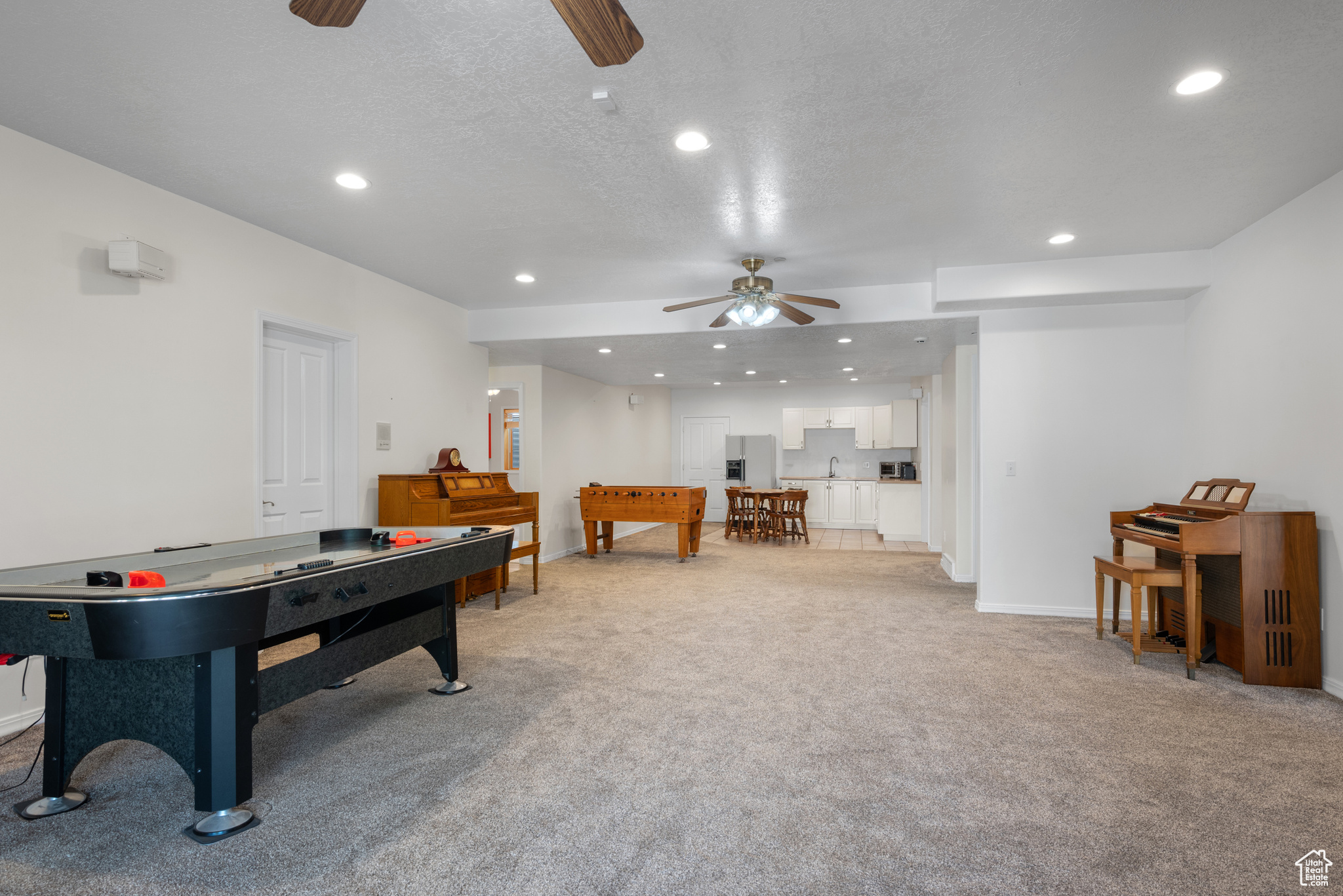 WEST MOUNTAIN ESTATES - Residential