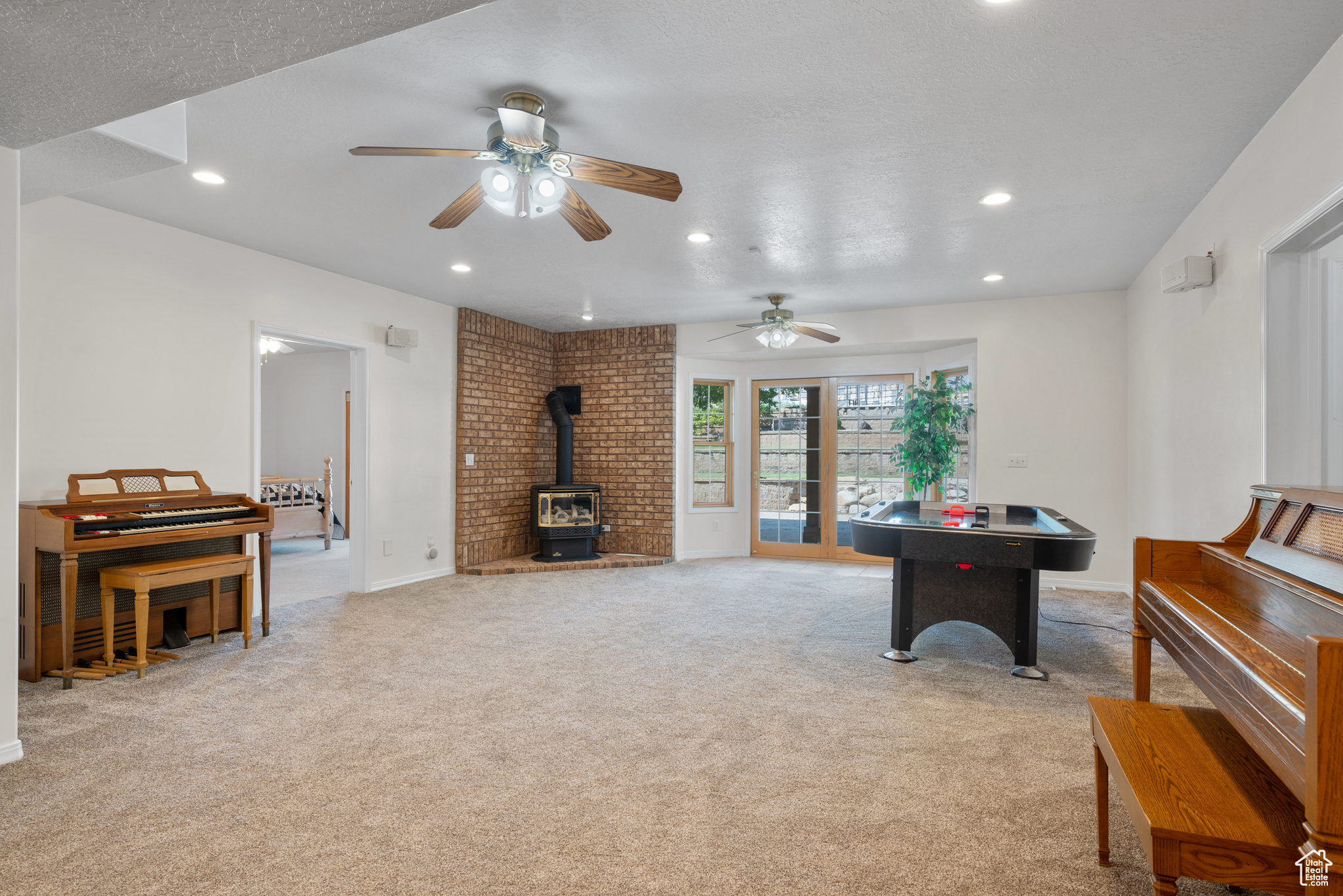 WEST MOUNTAIN ESTATES - Residential
