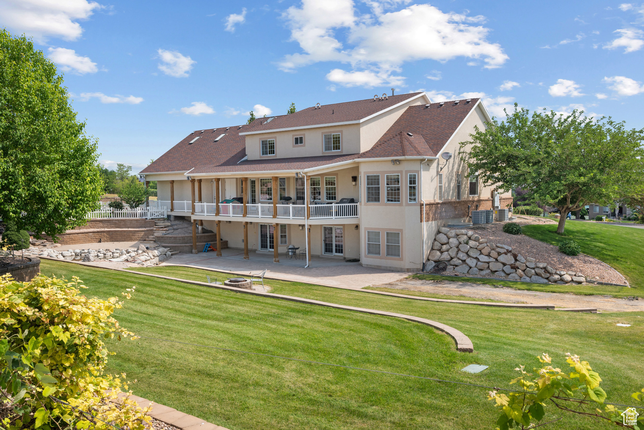 WEST MOUNTAIN ESTATES - Residential