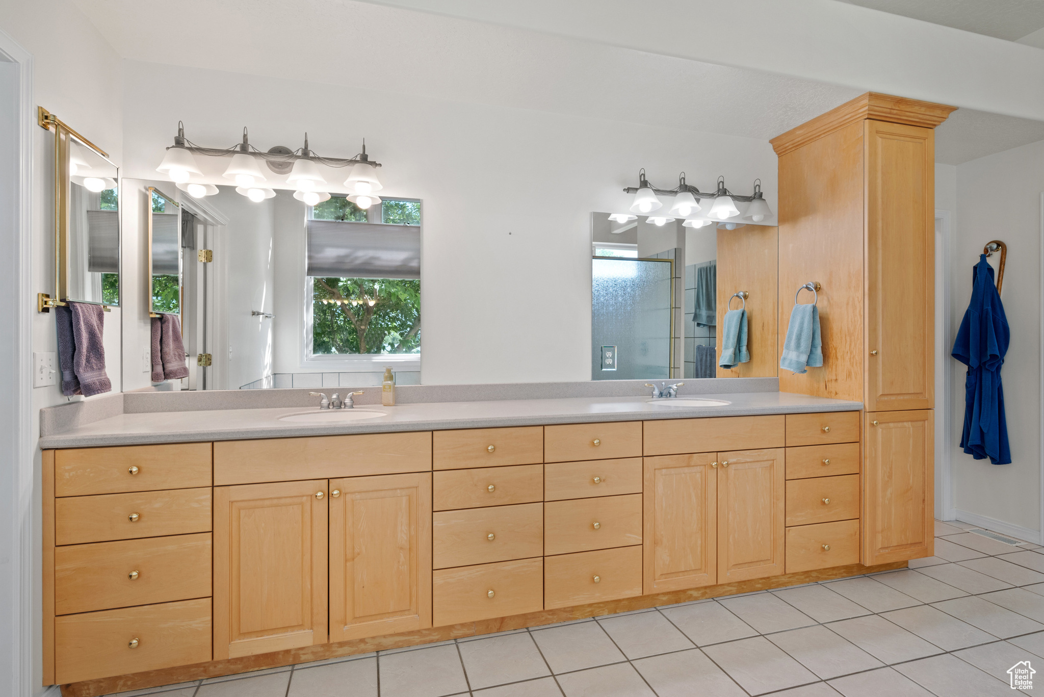 WEST MOUNTAIN ESTATES - Residential