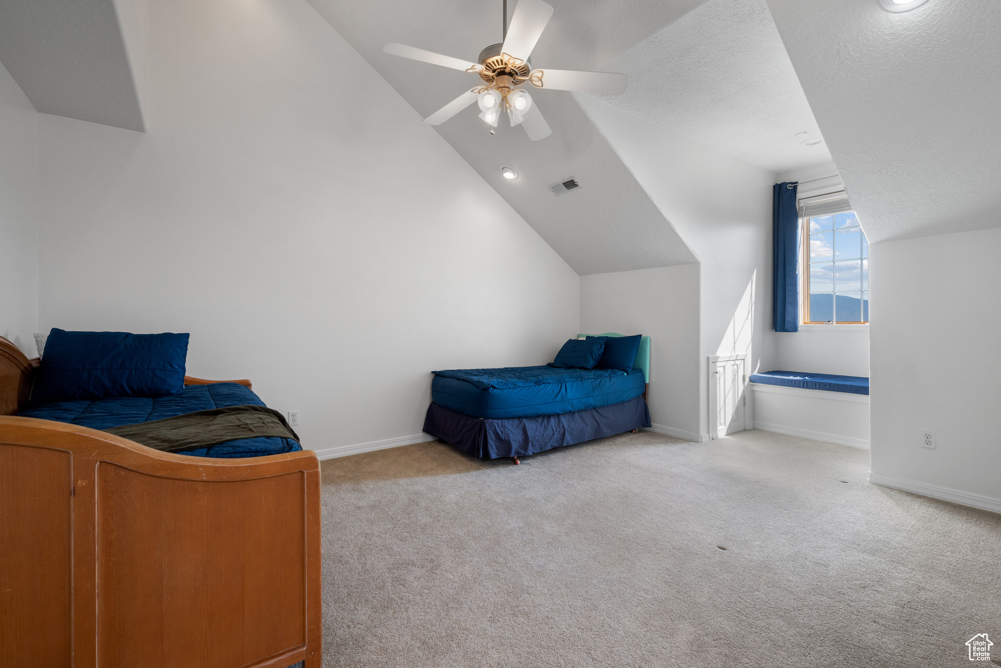 WEST MOUNTAIN ESTATES - Residential