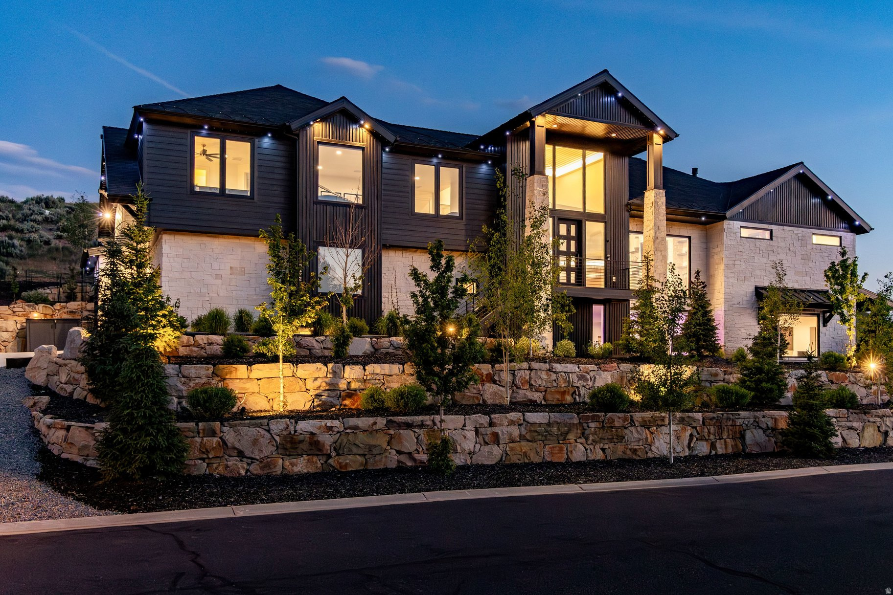CROSSINGS AT LAKE CREEK - Residential