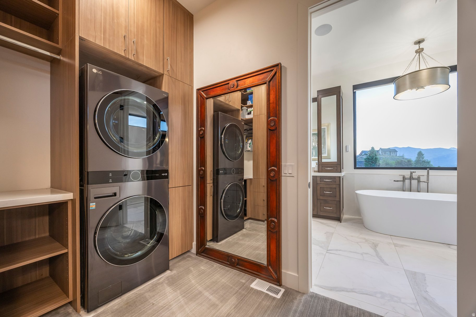 CROSSINGS AT LAKE CREEK - Residential