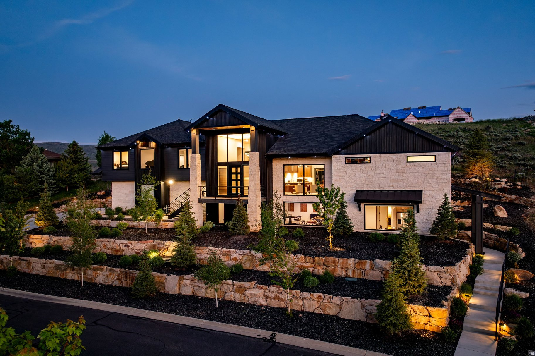 CROSSINGS AT LAKE CREEK - Residential
