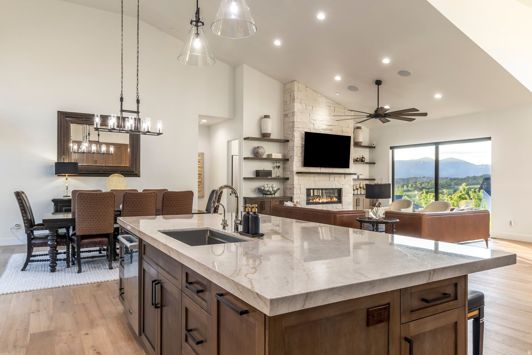 CROSSINGS AT LAKE CREEK - Residential