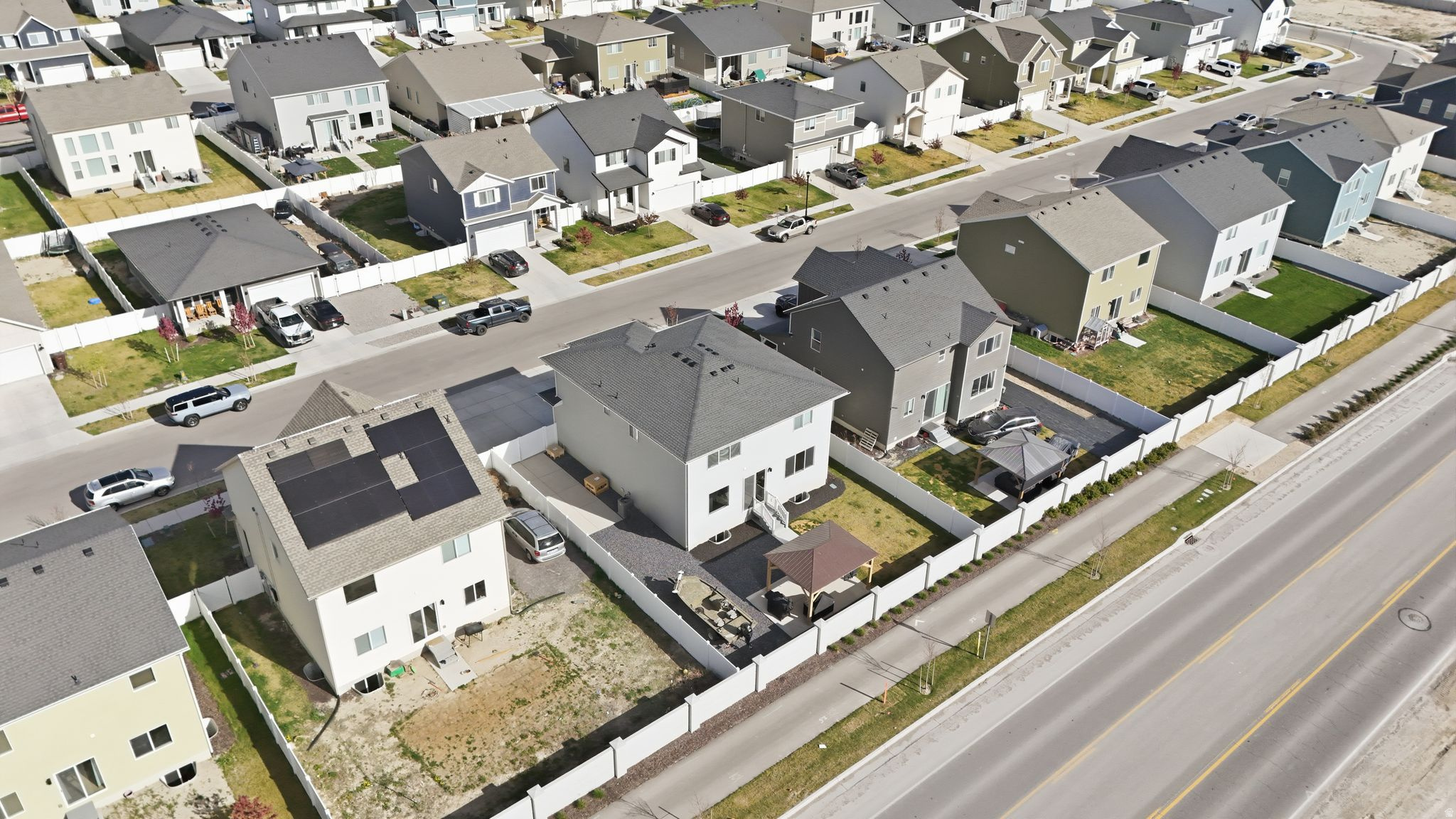 PARKWAY FIELDS - Residential