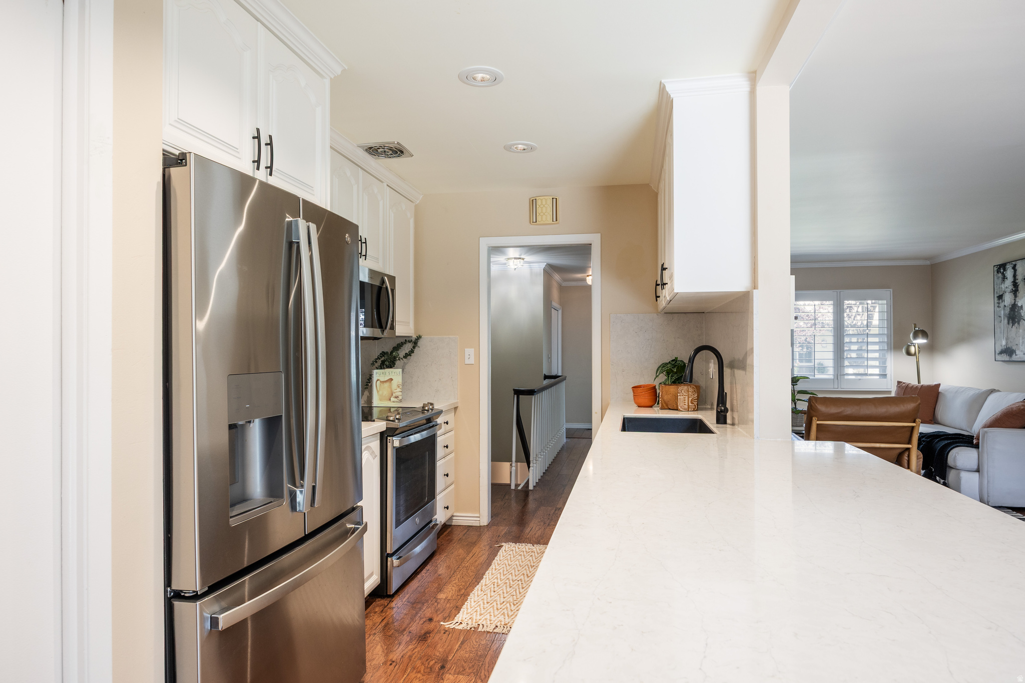 THREE FOUNTAINS EAST - Residential