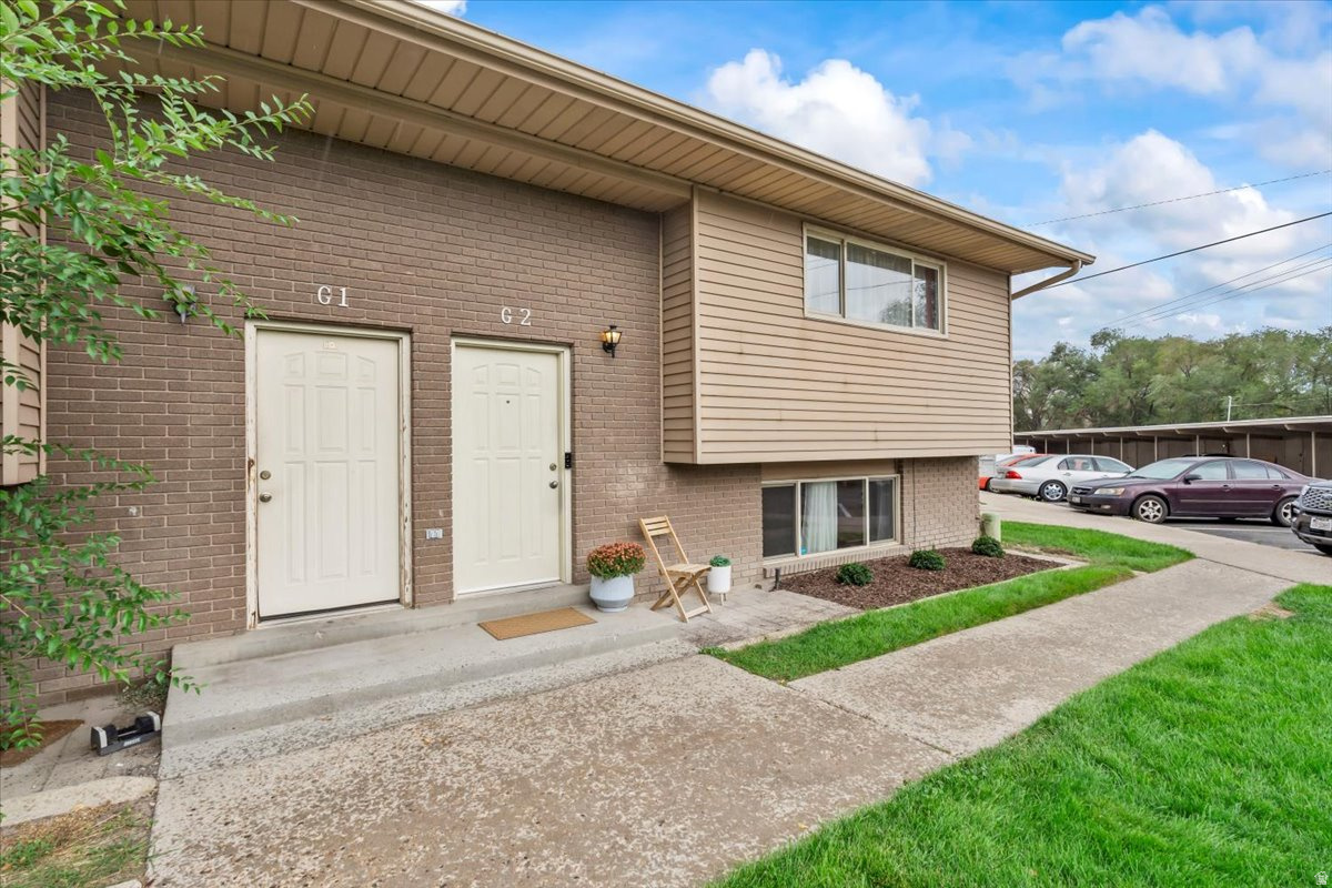 SUNCREST CONDO - Residential