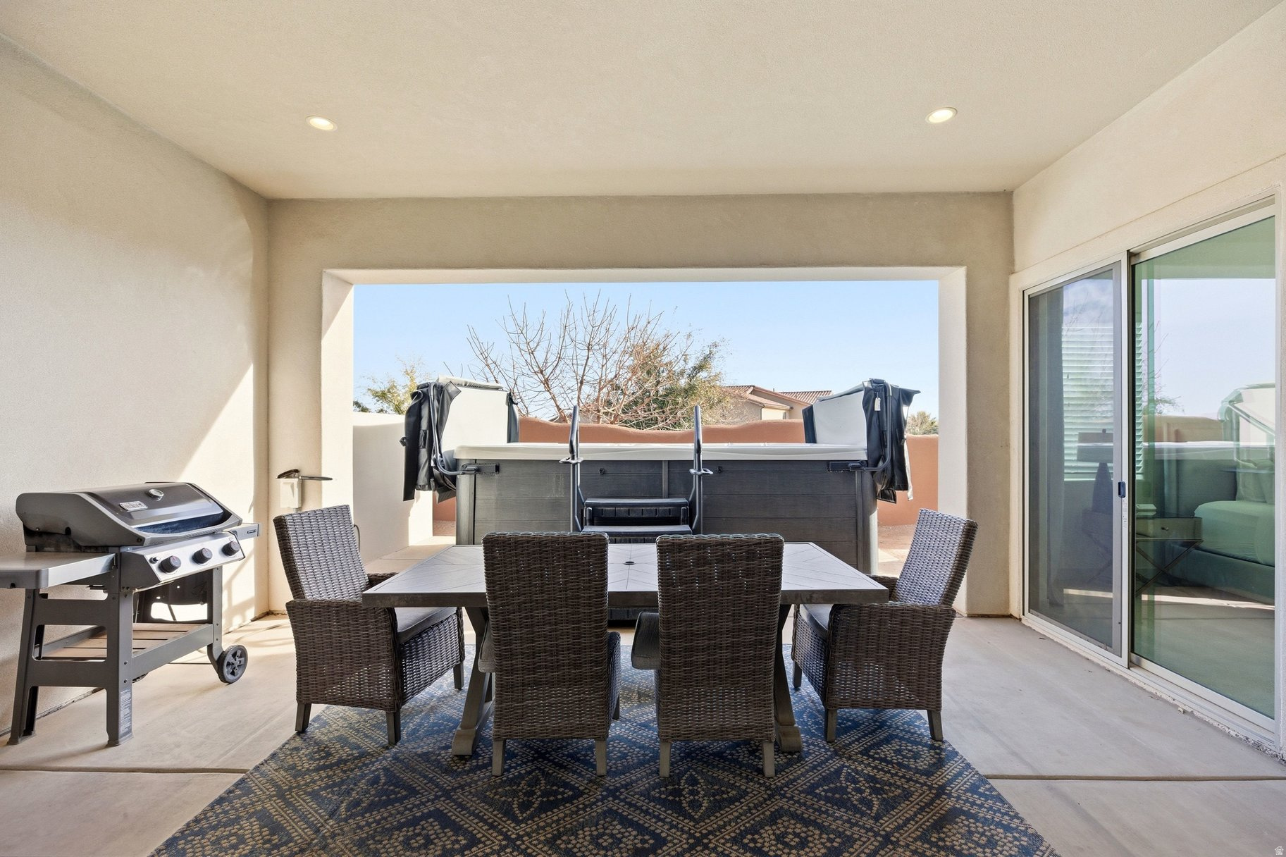 ARCADIA VACATION RES - Residential