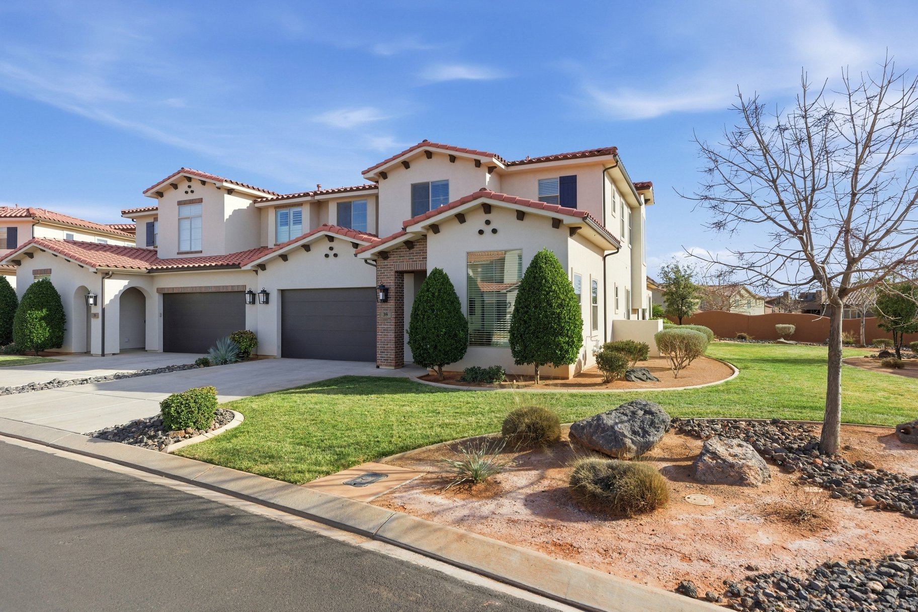 ARCADIA VACATION RES - Residential