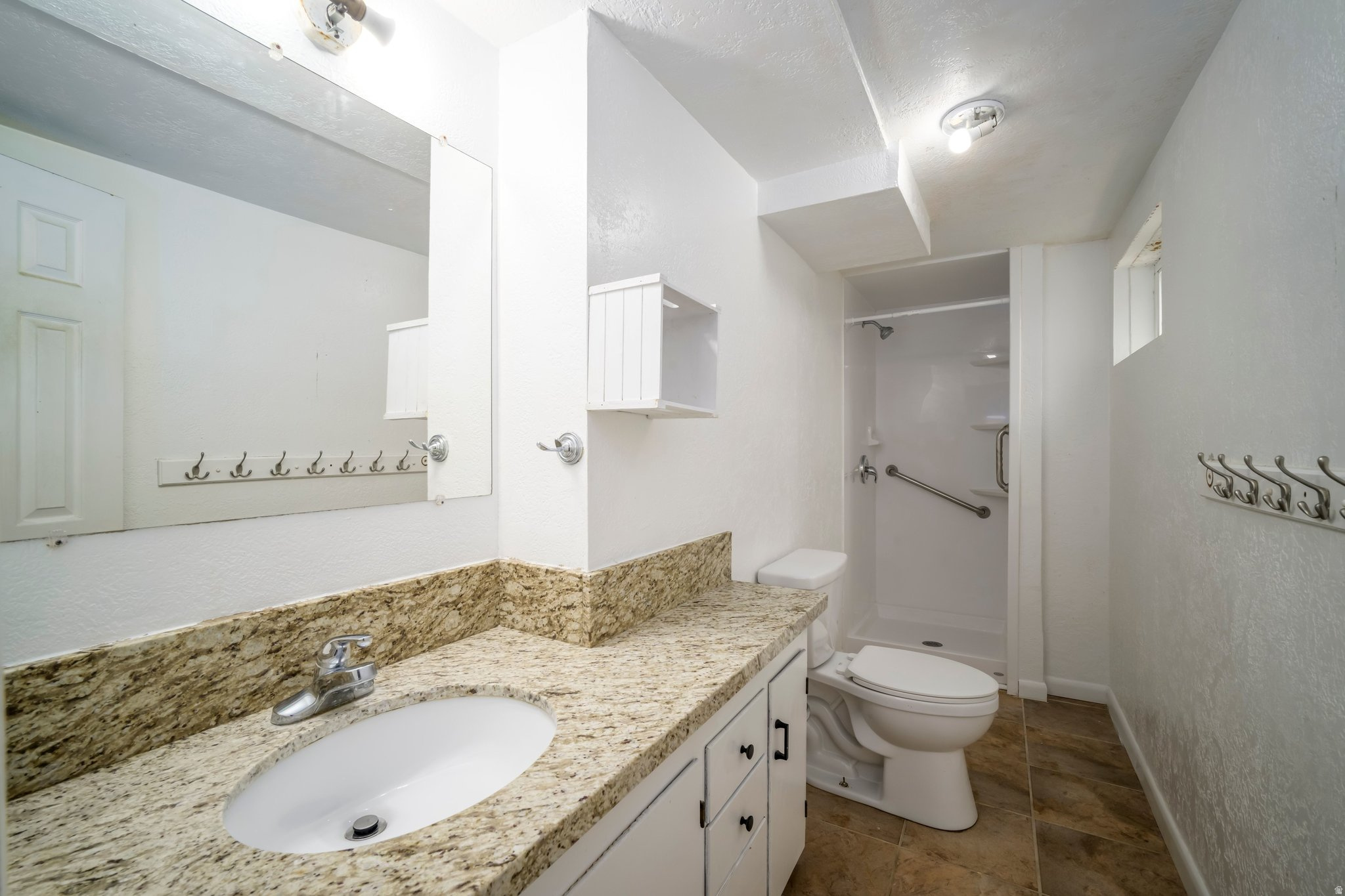 VANTAGE ACRES - Residential
