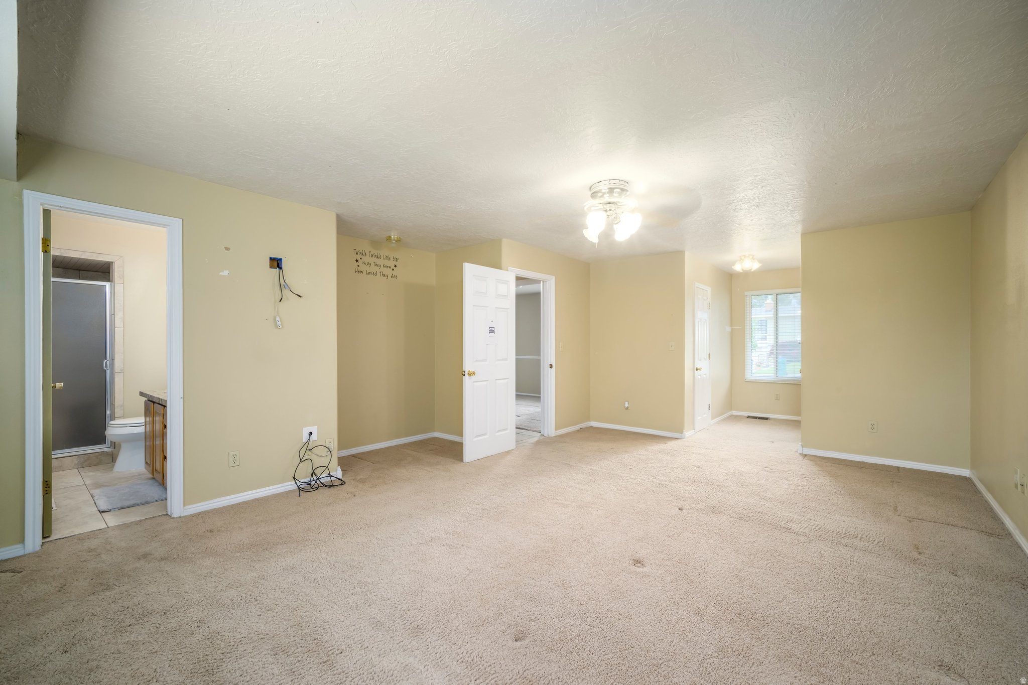 VANTAGE ACRES - Residential