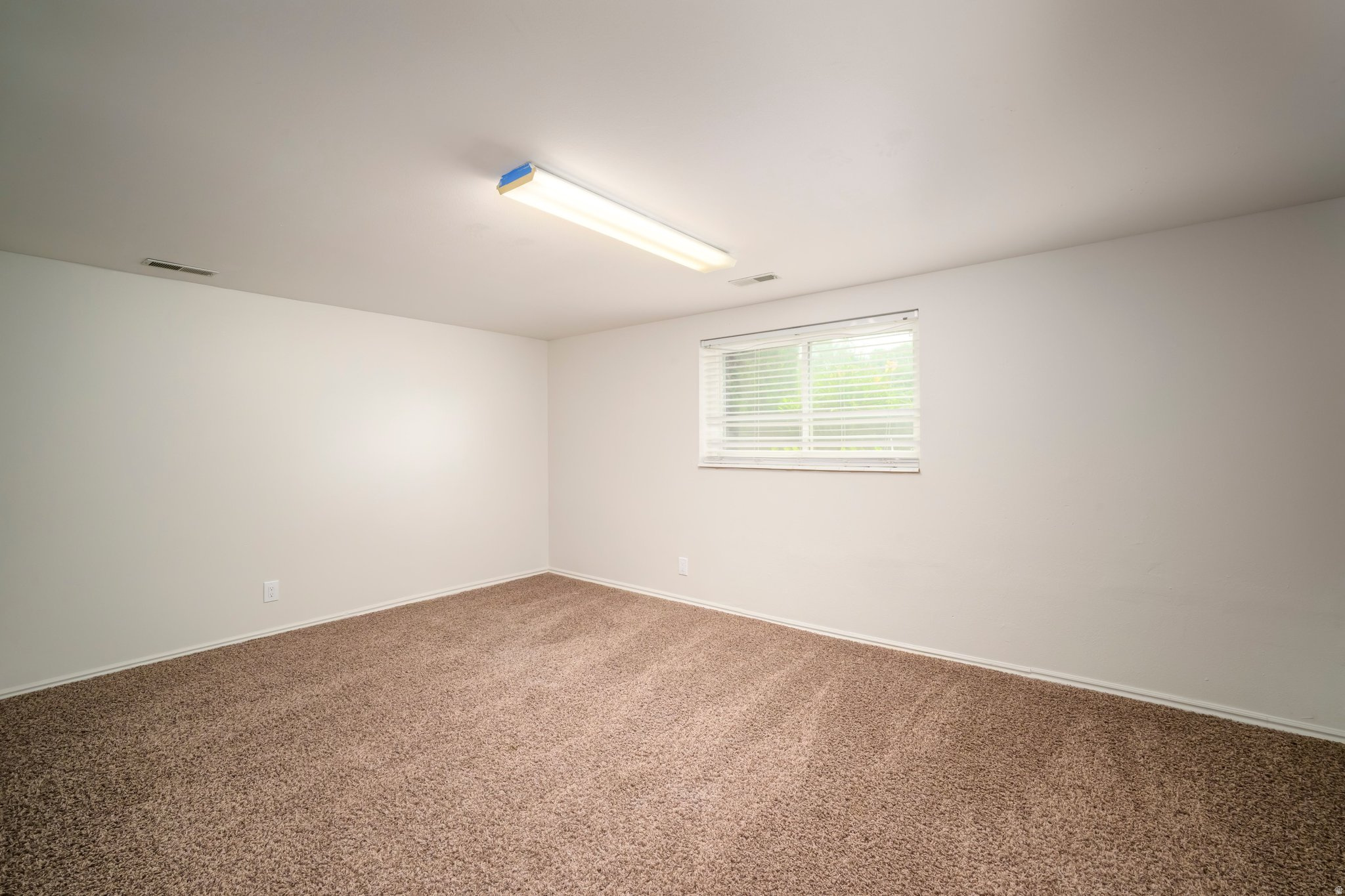 VANTAGE ACRES - Residential