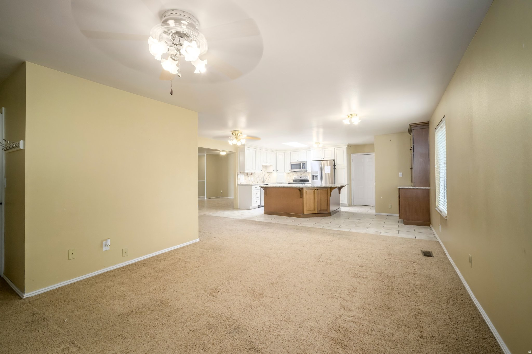 VANTAGE ACRES - Residential