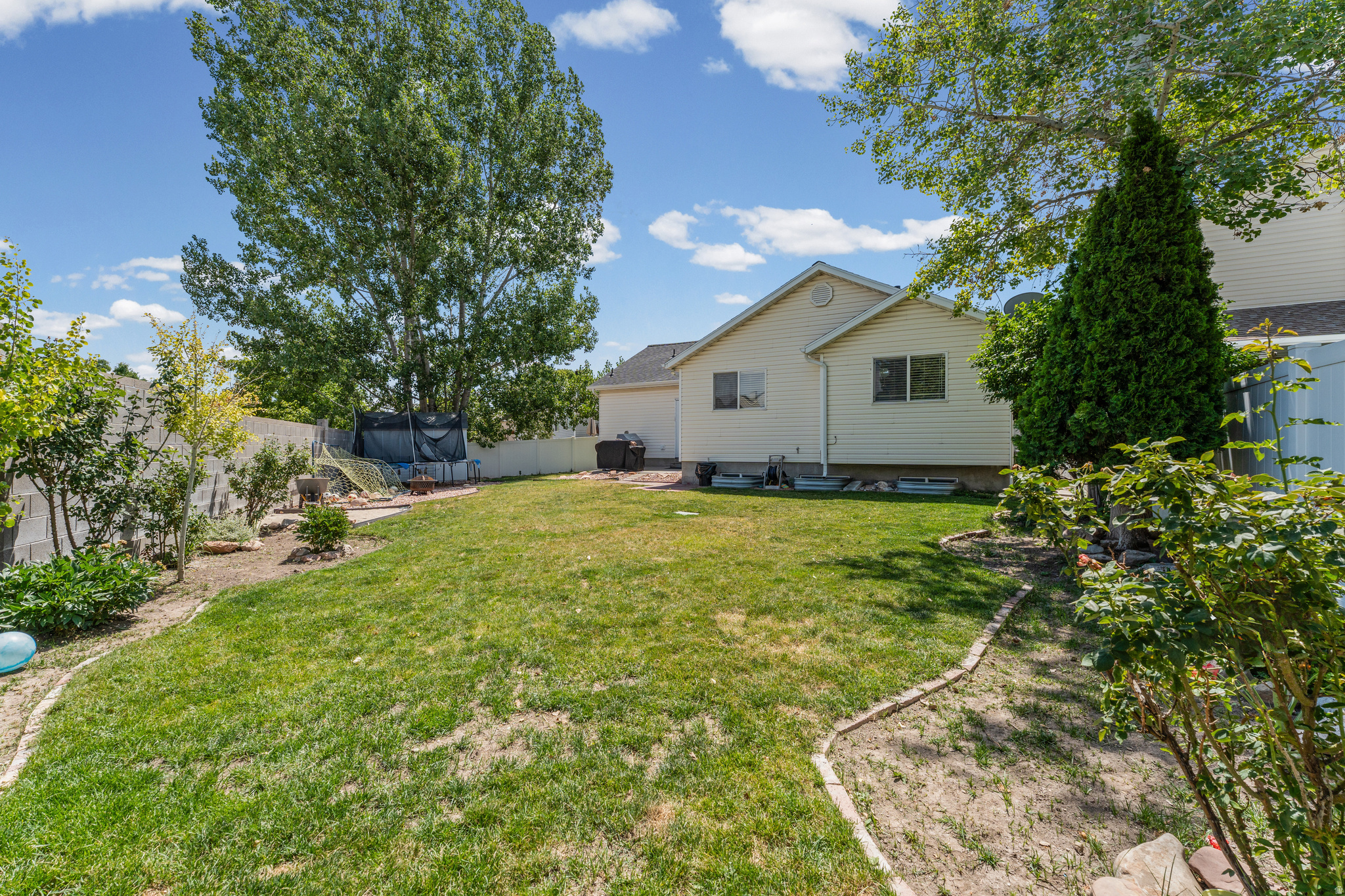 ASH BRIAR COVE PUD - Residential