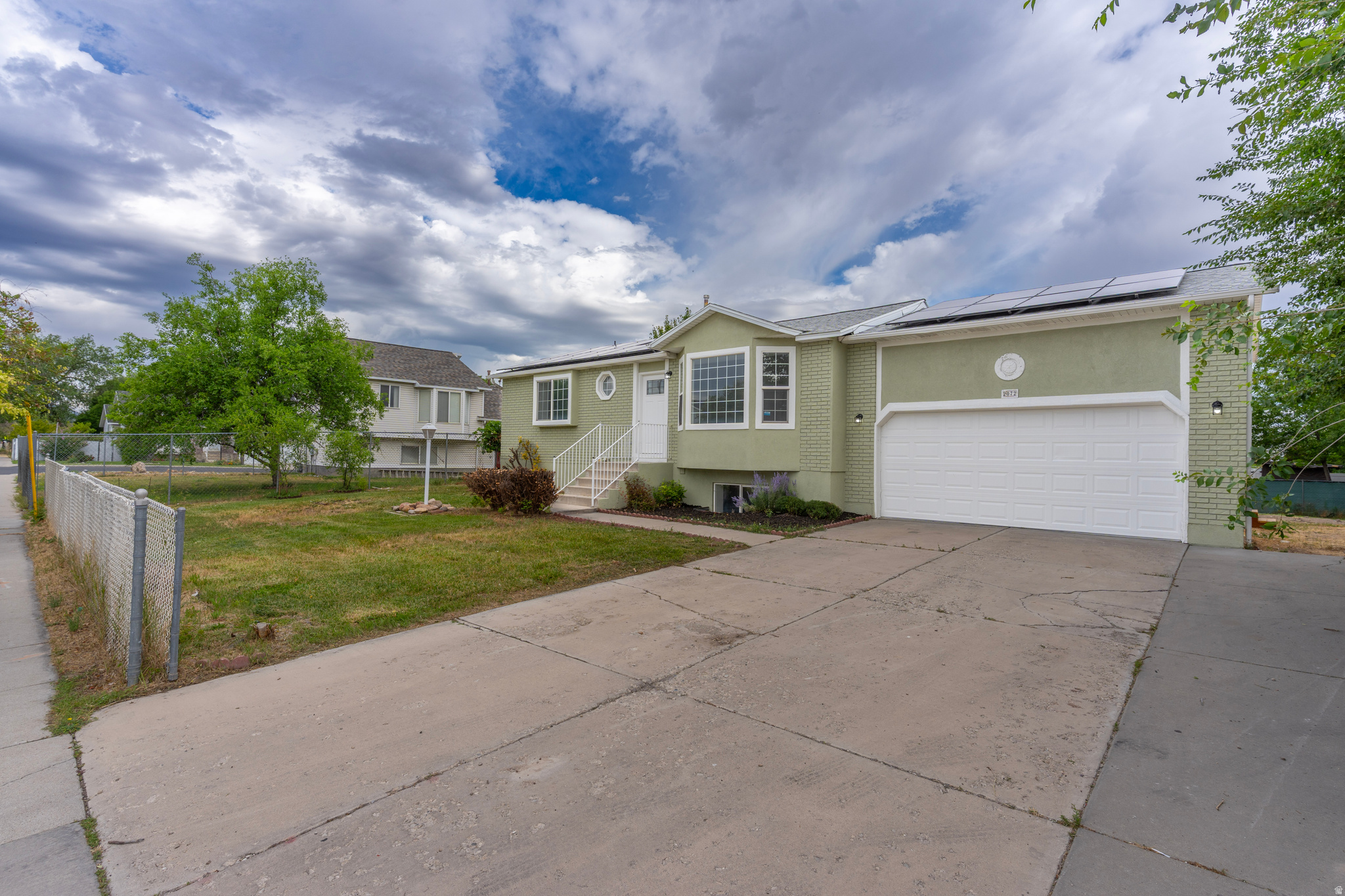 APPLE FARMS - Residential