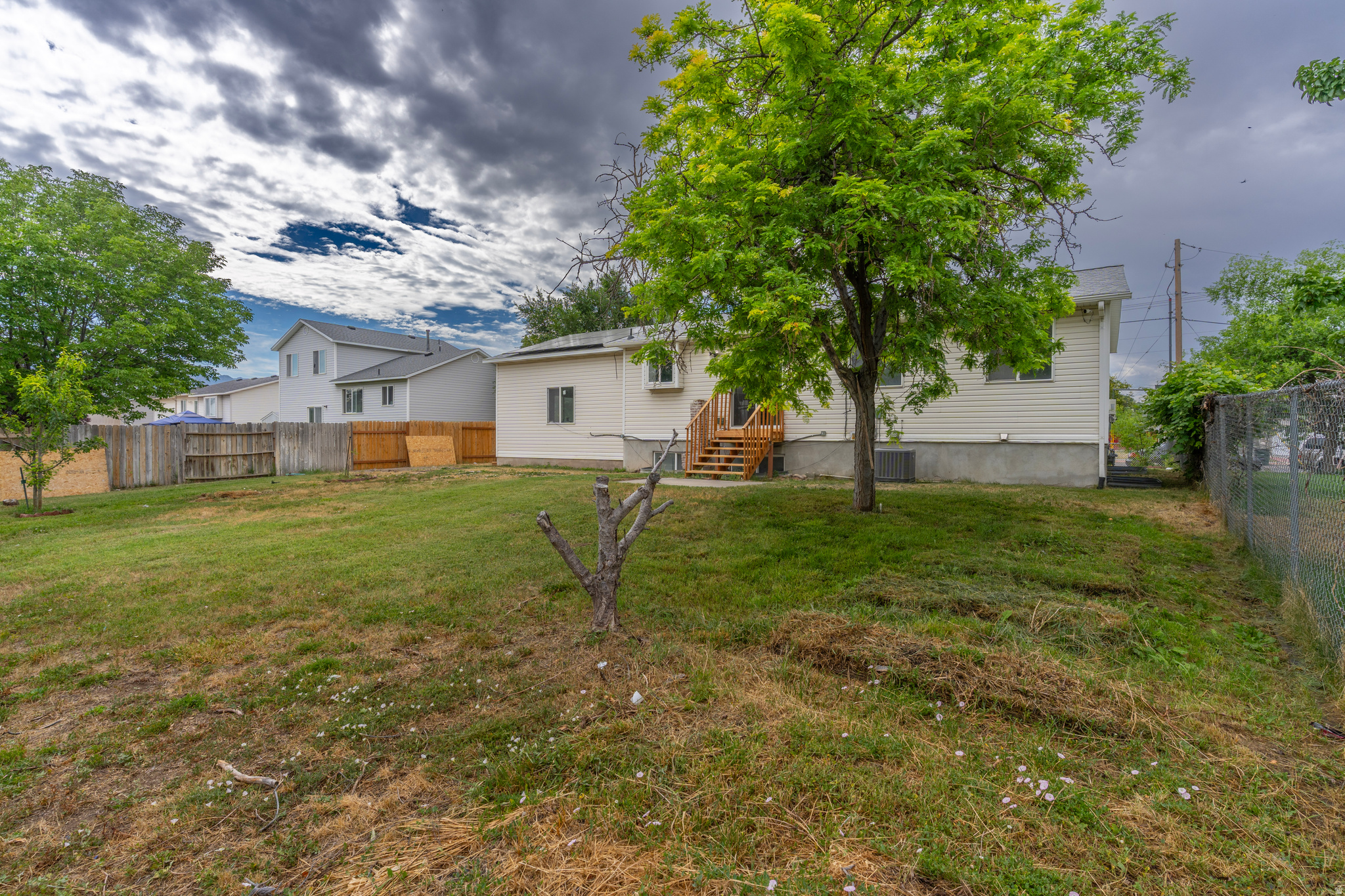 APPLE FARMS - Residential