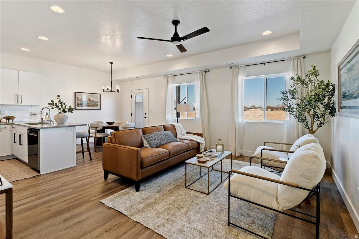 SALT GRASS - Residential