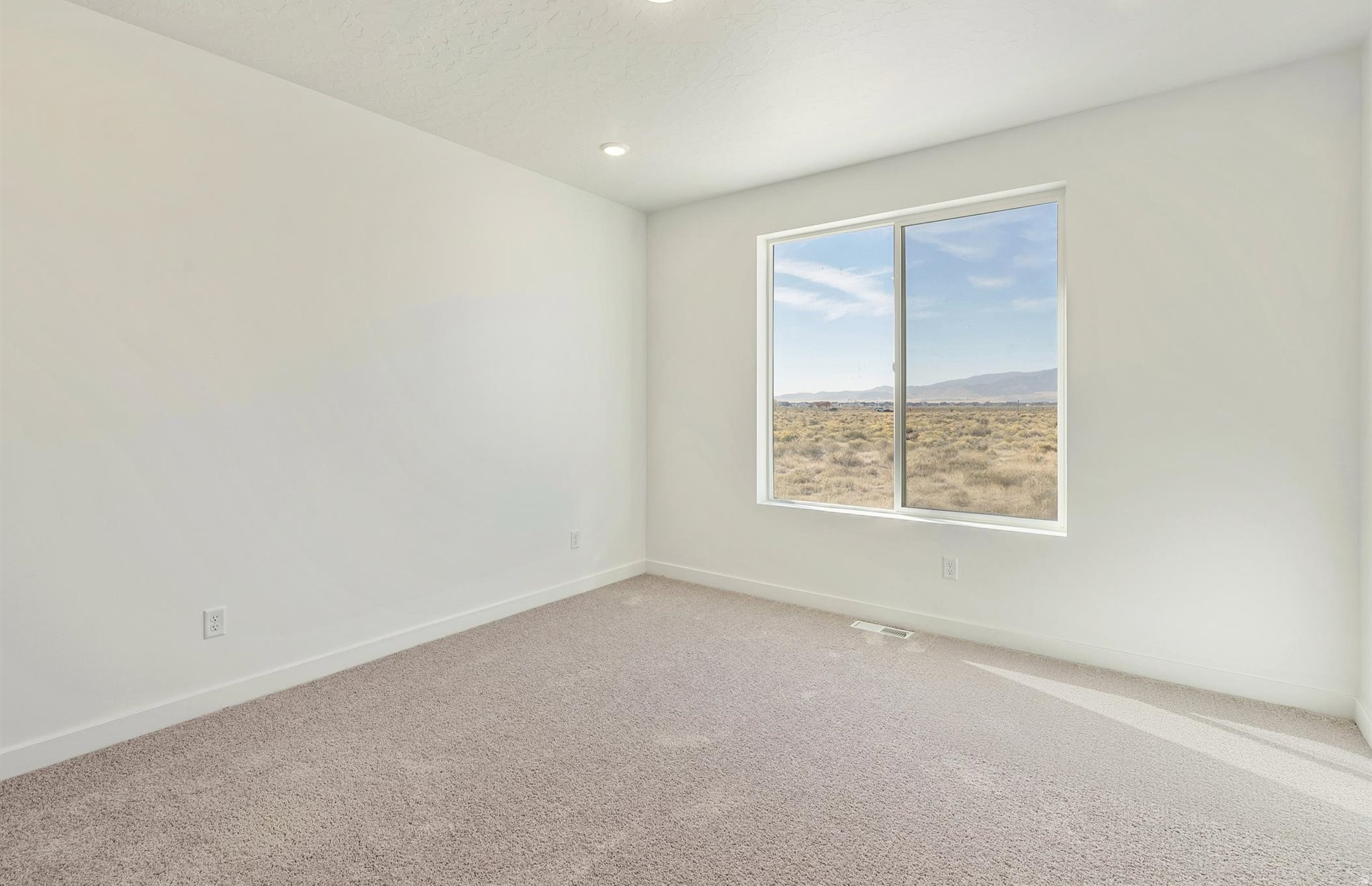 MOUNTAIN VISTA AT SUNSET FLATS - Residential