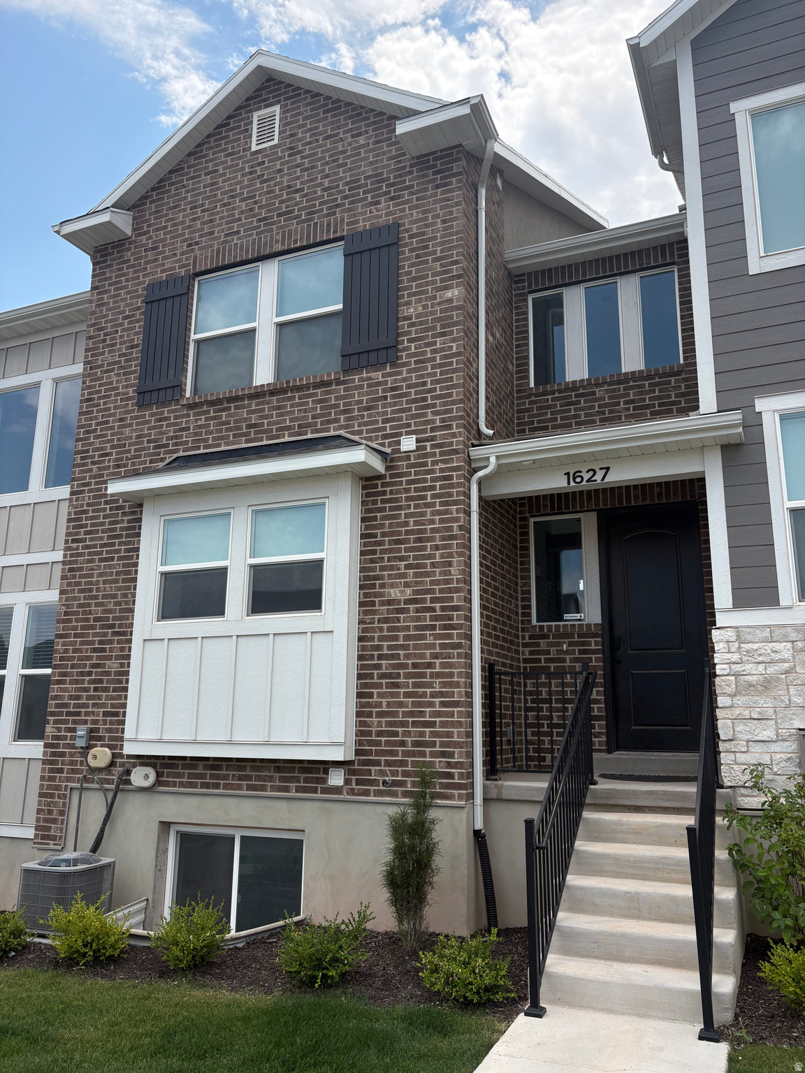 RIDGE - Residential