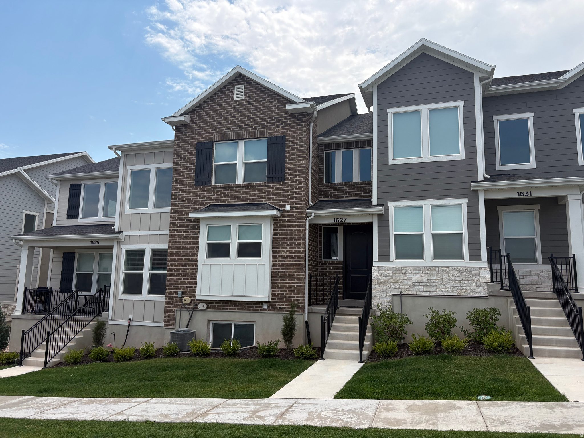 RIDGE - Residential