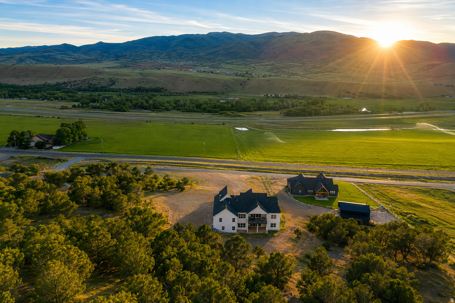 COTTONWOOD CANYON - Residential