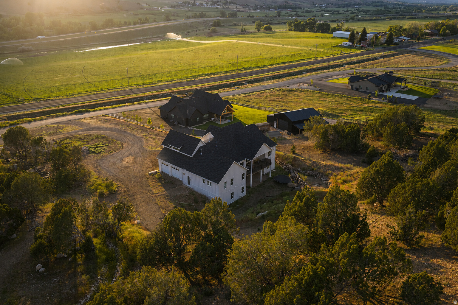 COTTONWOOD CANYON - Residential