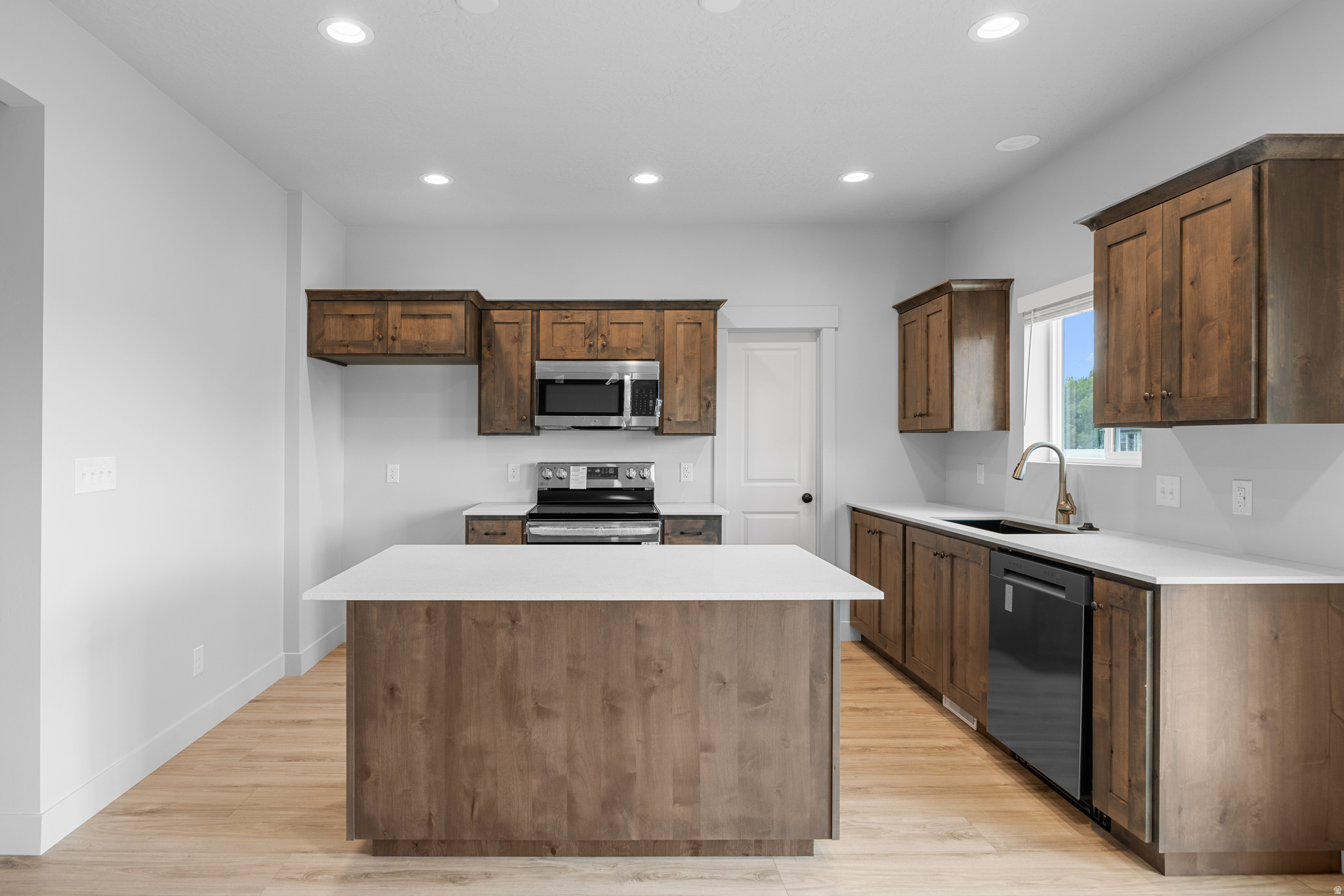 SUMMIT RIDGE THE HILLS - Residential