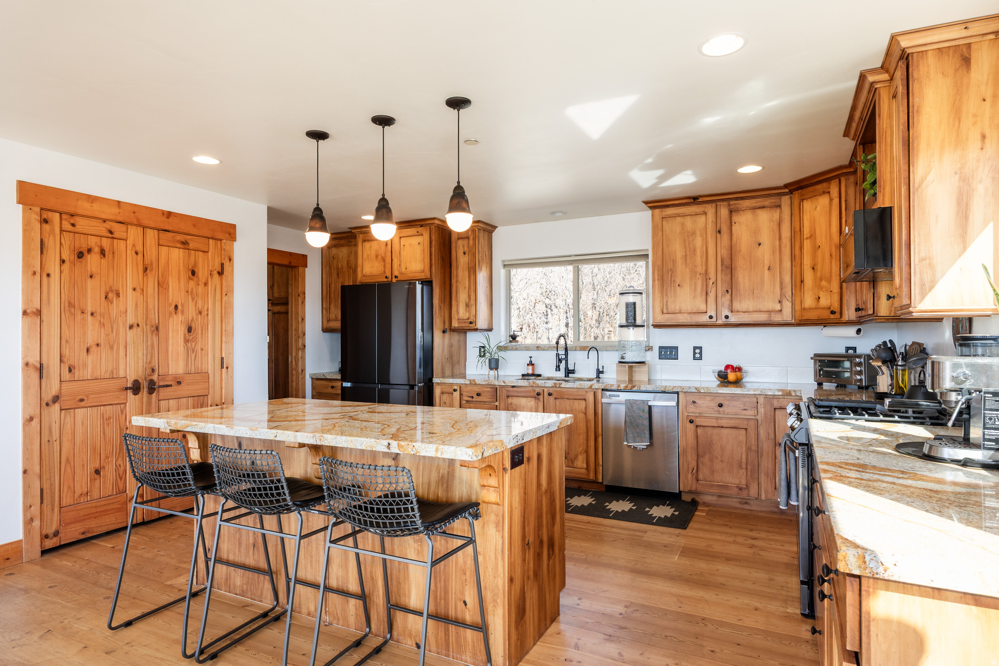 ROCKPORT ESTATES - Residential