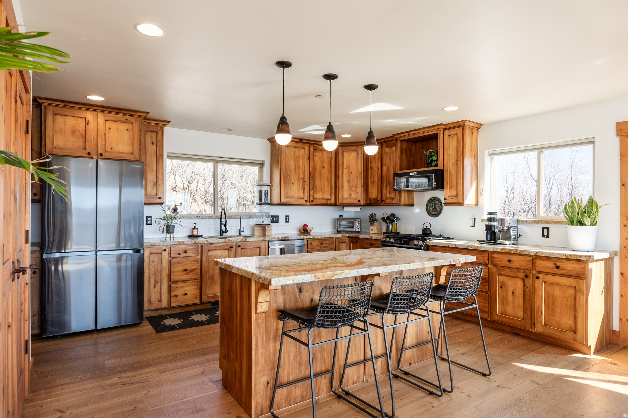 ROCKPORT ESTATES - Residential