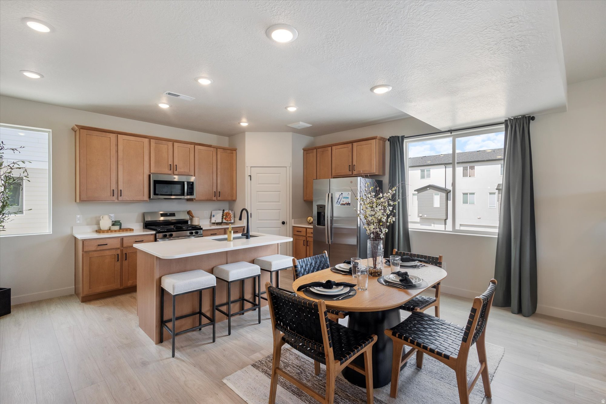 ARROWHEAD RANCH - Residential