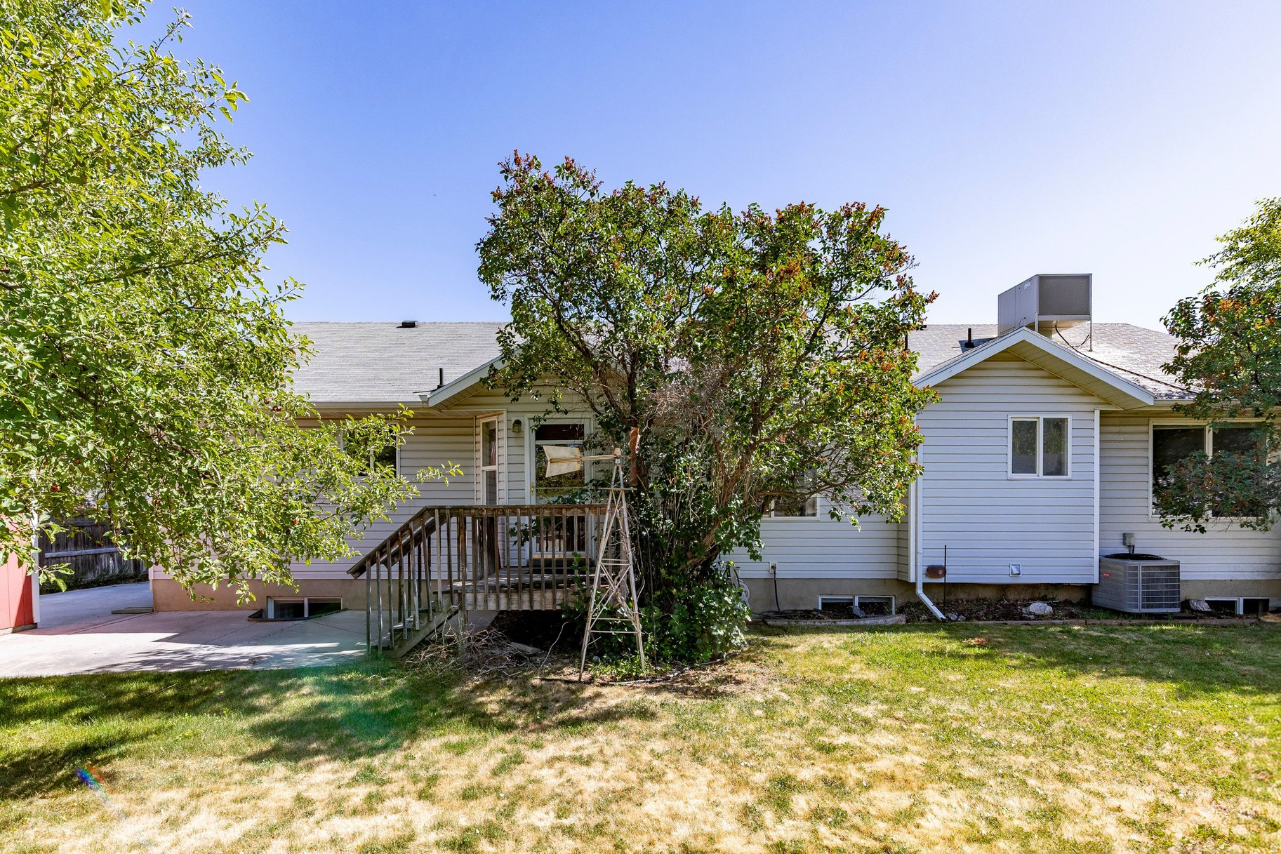 RED PINE ESTATES - Residential