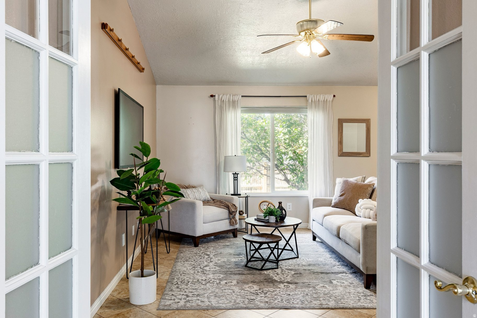 RED PINE ESTATES - Residential