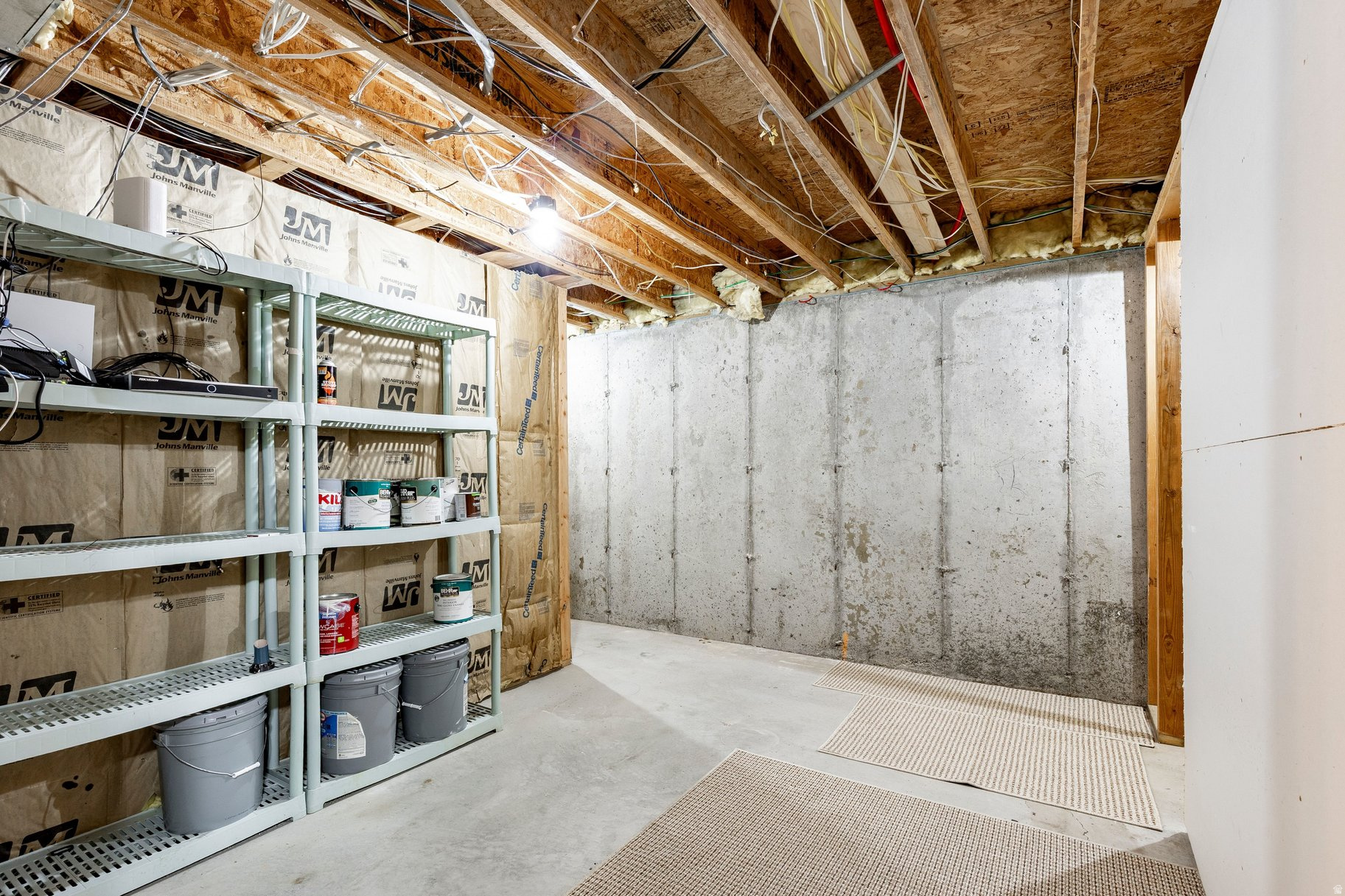 RED PINE ESTATES - Residential